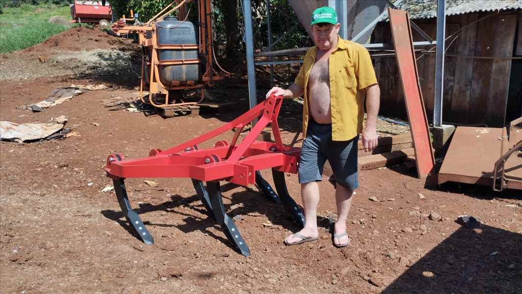 PE DE PATO BECKER USADO E REFORMADO EM OTIMO ESTADO, VENDIDO A SERGIO BRUDER DA COMUNIDADE DE LINHA VARANDINHA, NOVA ESPERANÇA DO SUDOESTE-PR, AGRADECEMOS A PREFERENCIA E DESEJAMOS BONS TRABALHOS!!!