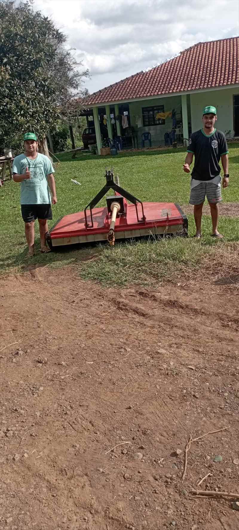 ROCADEIRA ACOPLADA VENDIDA A FAMILIA DE GERALDO MARCOLINO BLOEMER DA CIDADE DE MARQUINHOS-PR, AGRADECEMOS A PREFERENCIA E DESEJAMOS BONS TRABALHOS!!!