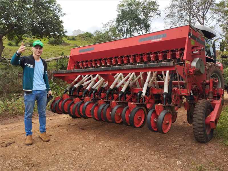 SEMEADEIRA SEMEATO ENTREGUE A FAMILIA PLIZZARI DA CIDADE DE PLANALTO-PR, AGRADECEMOS A PREFERENCIA E DESEJAMOS BONS TRABALHOS!!!