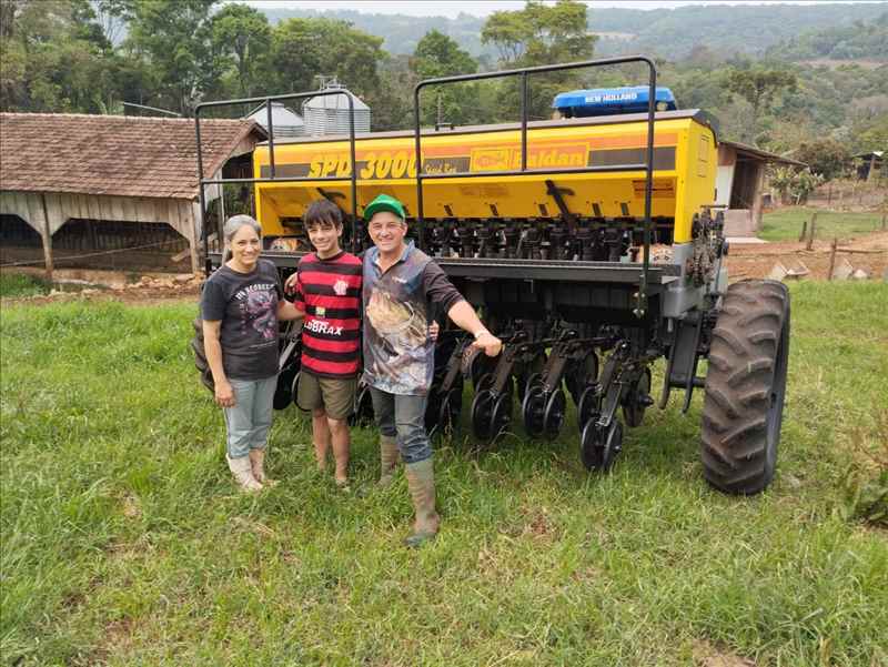 SEMEADEIRA BALDAN ENTREGUE A JANIR GOMES DA CIDADE DE ENEAS MARQUES-PR. OBRIGADO PELA PREFERENCIA E DESEJAMOS BONS TRABALHOS!!!