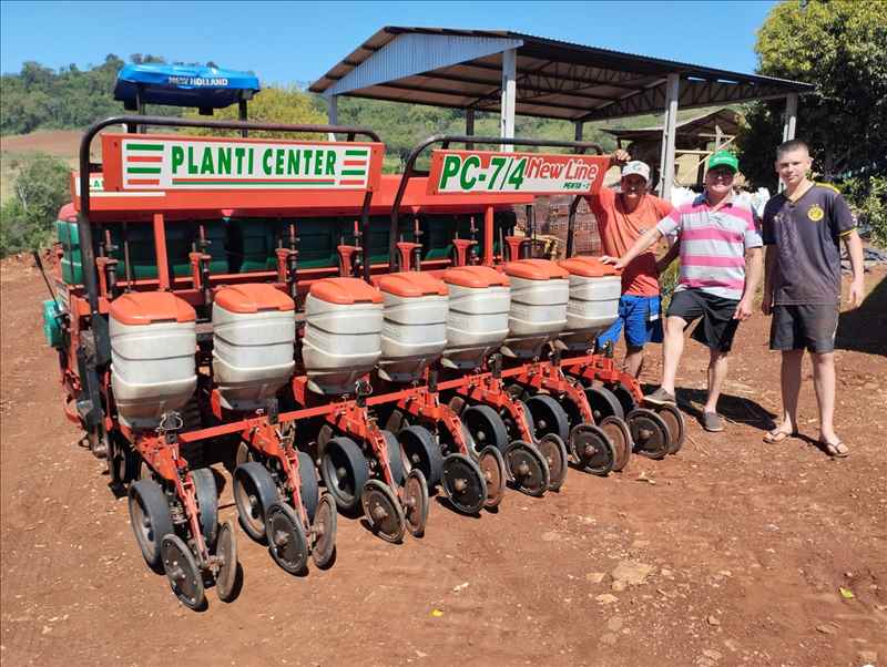 PLANTADEIRA PLANTI CENTER ENTREGUE AO SEU ARCANGELO SONAI DA CIDADE DE PLANALTO-PR. AGRADECEMOS A PREFERENCIA E DESEJAMOS BONS TRABALHOS!!!