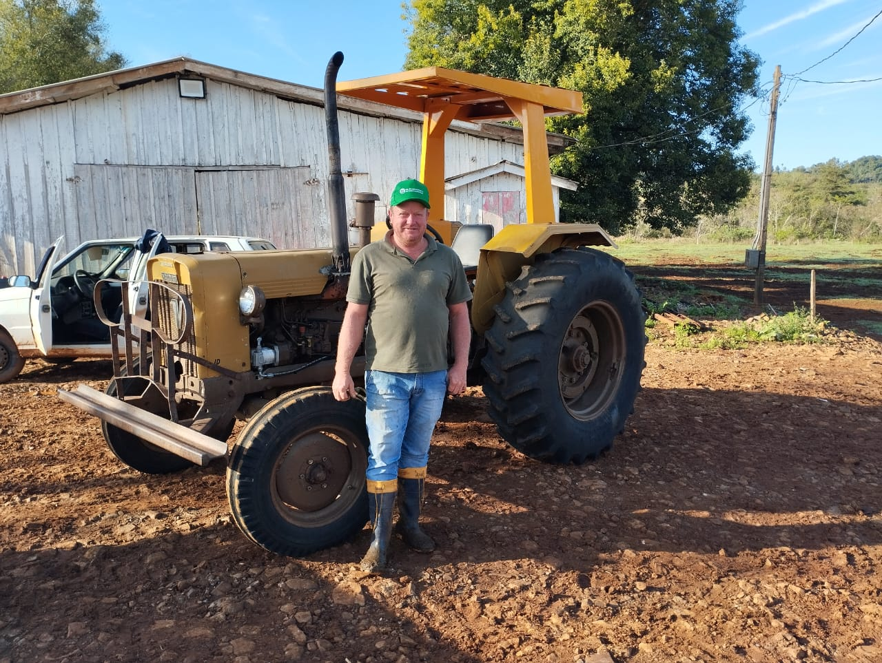 TRATOR AGRICOLA VALMET 85 VENDIDO A MOACIR JOSE MORAIS DE NOVA PRATA DO IGUAÇU-PR. OBRIADO PELA PREFERENCIA E DESEJAMOS BONS TRABALHOS!