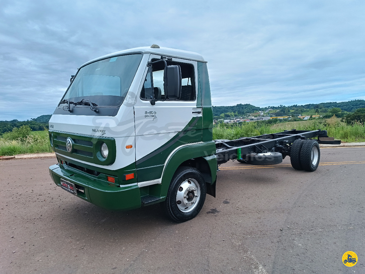 CAMINHAO VOLKSWAGEN VW 8150 Chassis 3/4 4x2 Monte Sião Veículos FRANCISCO BELTRAO PARANÁ PR