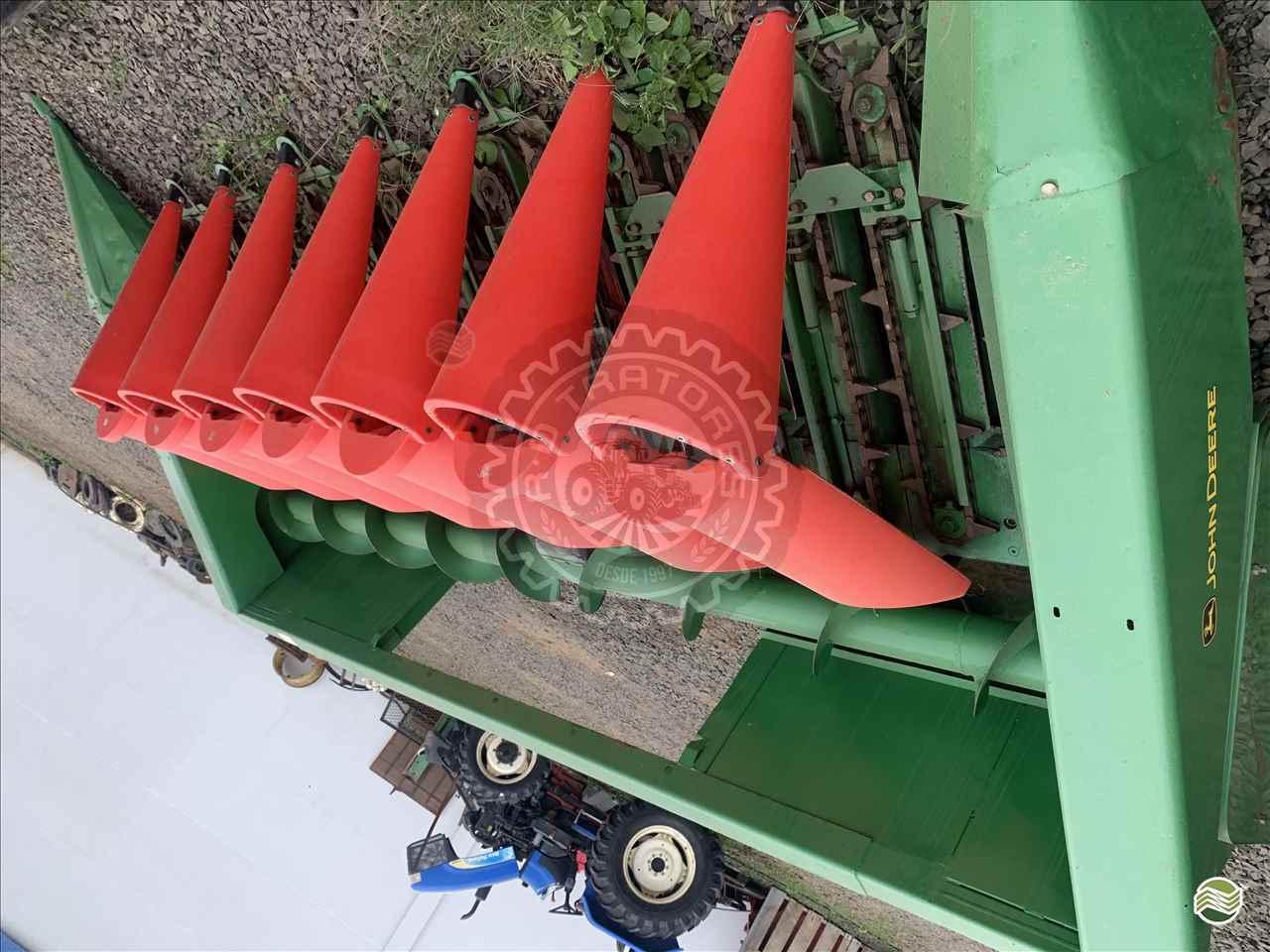 PLATAFORMA COLHEITADEIRA JOHN DEERE JOHN DEERE 206 RD Tratores PAULO FRONTIN PARANÁ PR
