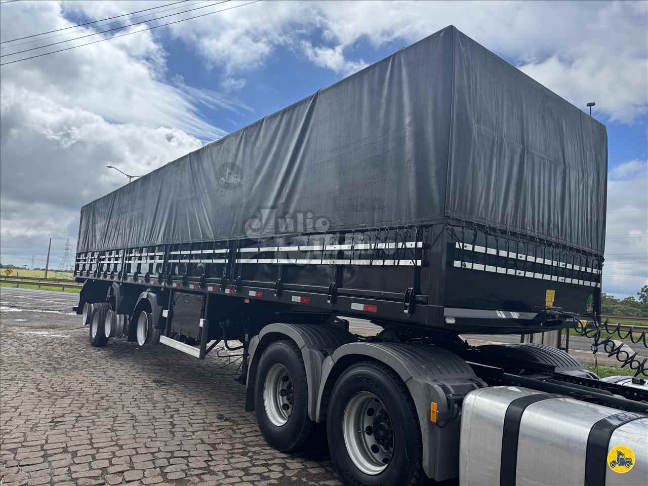CARRETA SEMI-REBOQUE GRANELEIRO Julio Ribeiro Caminhões ARAPONGAS PARANÁ PR