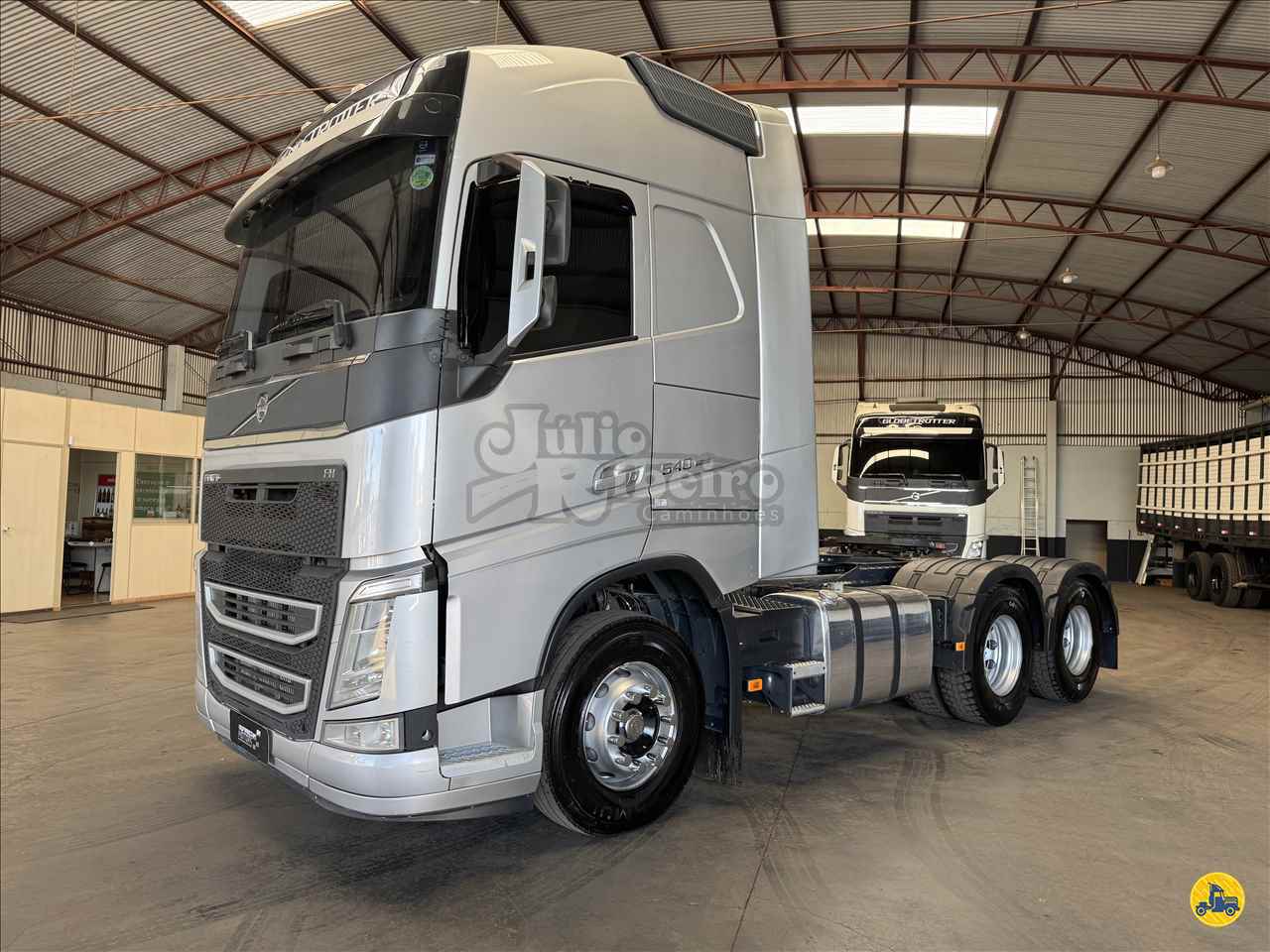 CAMINHAO VOLVO VOLVO FH 540 Cavalo Mecânico Cavalo 6x4 Julio Ribeiro Caminhões ARAPONGAS PARANÁ PR