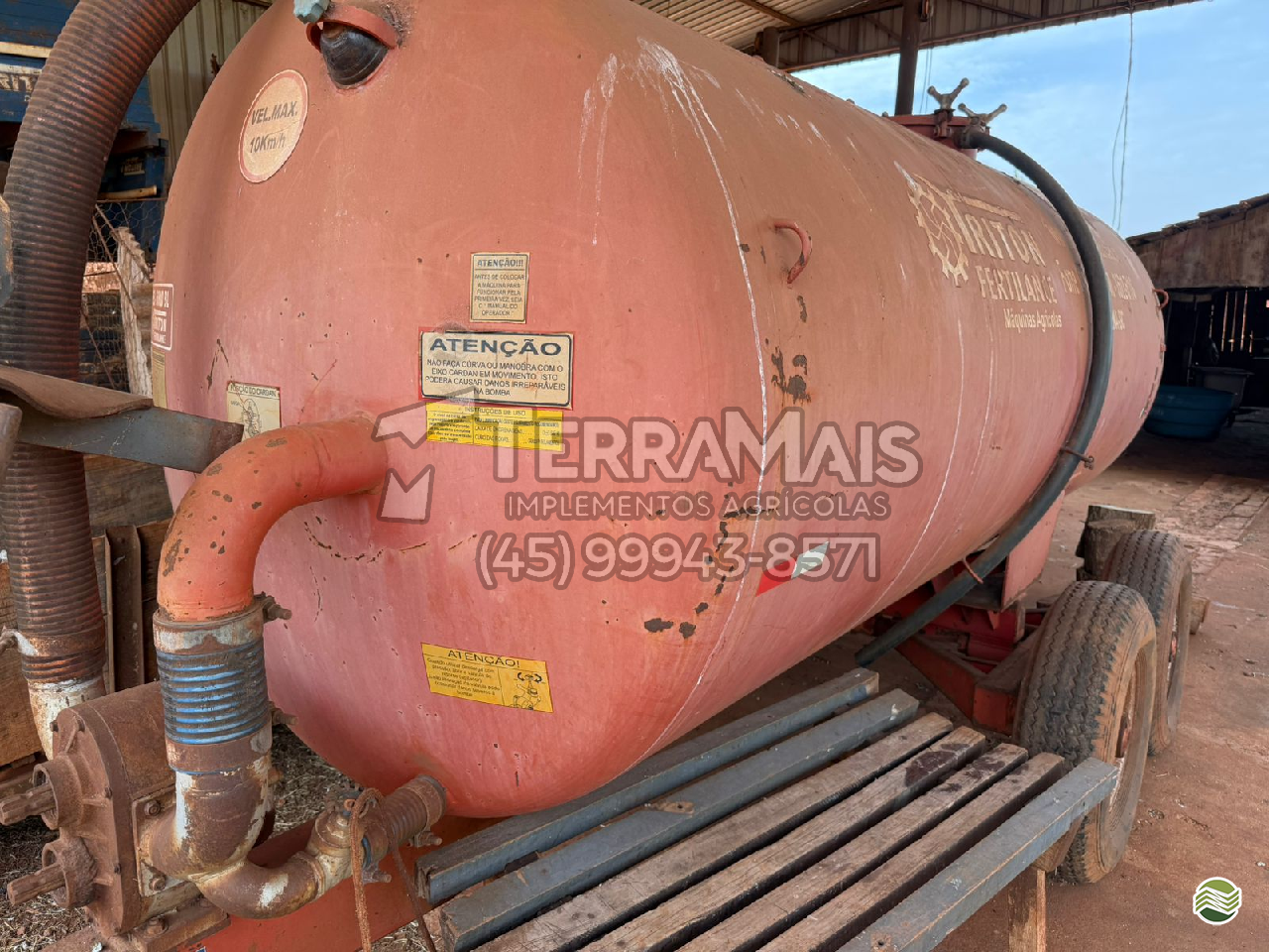 IMPLEMENTOS AGRICOLAS DISTRIBUIDOR ADUBO ORGÂNICO LÍQUIDO Terra Mais Implementos Agrícolas TOLEDO PARANÁ PR