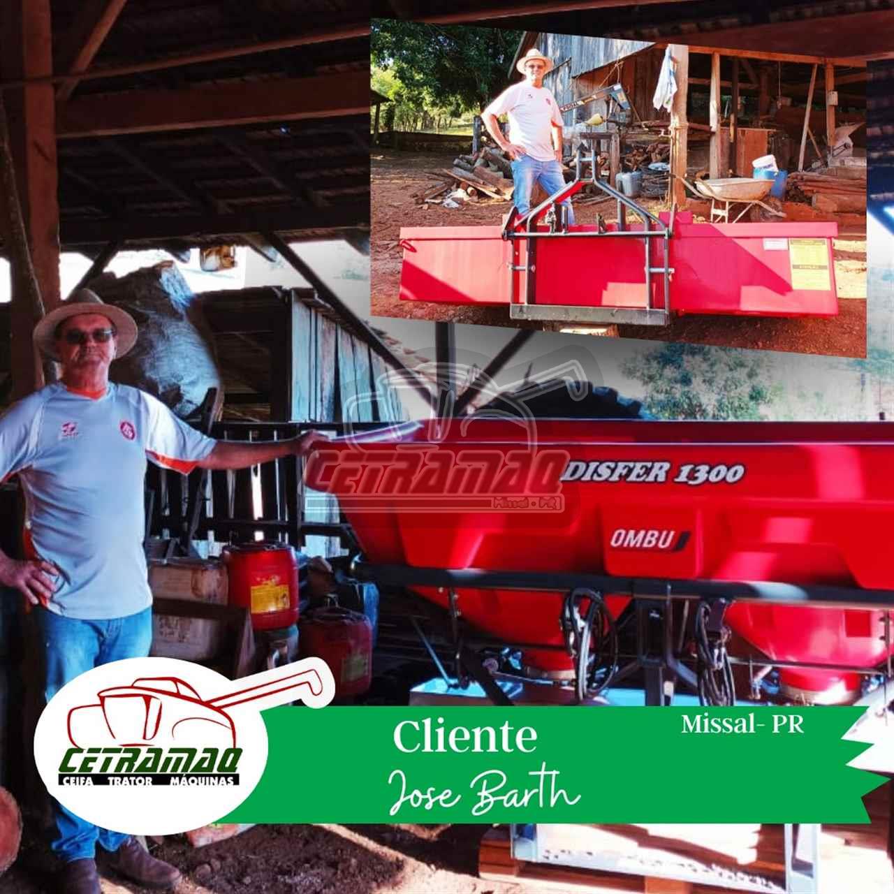 Renovando os implementos agrícolas, nosso amigo José Barth garantiu o seu Raspo São José, um distribuidor da Ombu e também o próprio perfurador de solo. 