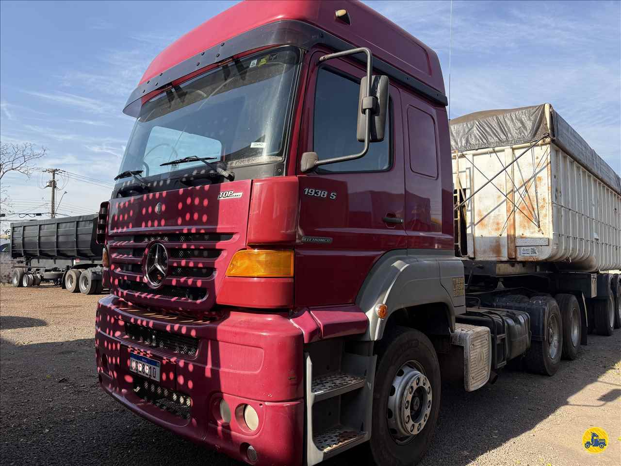 CAMINHAO MERCEDES-BENZ MB 1938 Cavalo Mecânico Truck 6x2 Indio Bandeira Caminhões CAMPO MOURAO PARANÁ PR