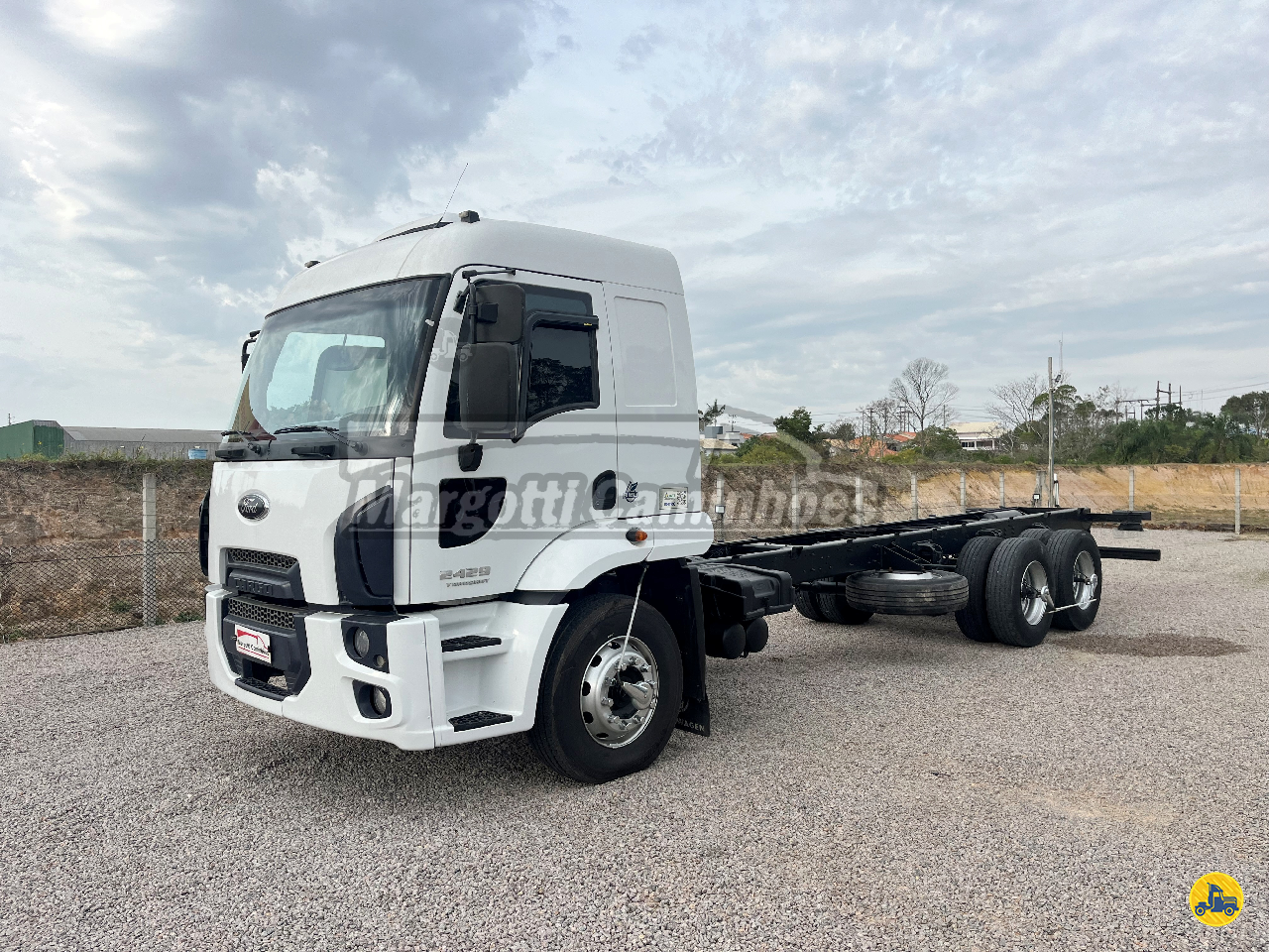 CAMINHAO FORD CARGO 2429 Chassis Truck 6x2 Margotti Caminhões TUBARAO SANTA CATARINA SC