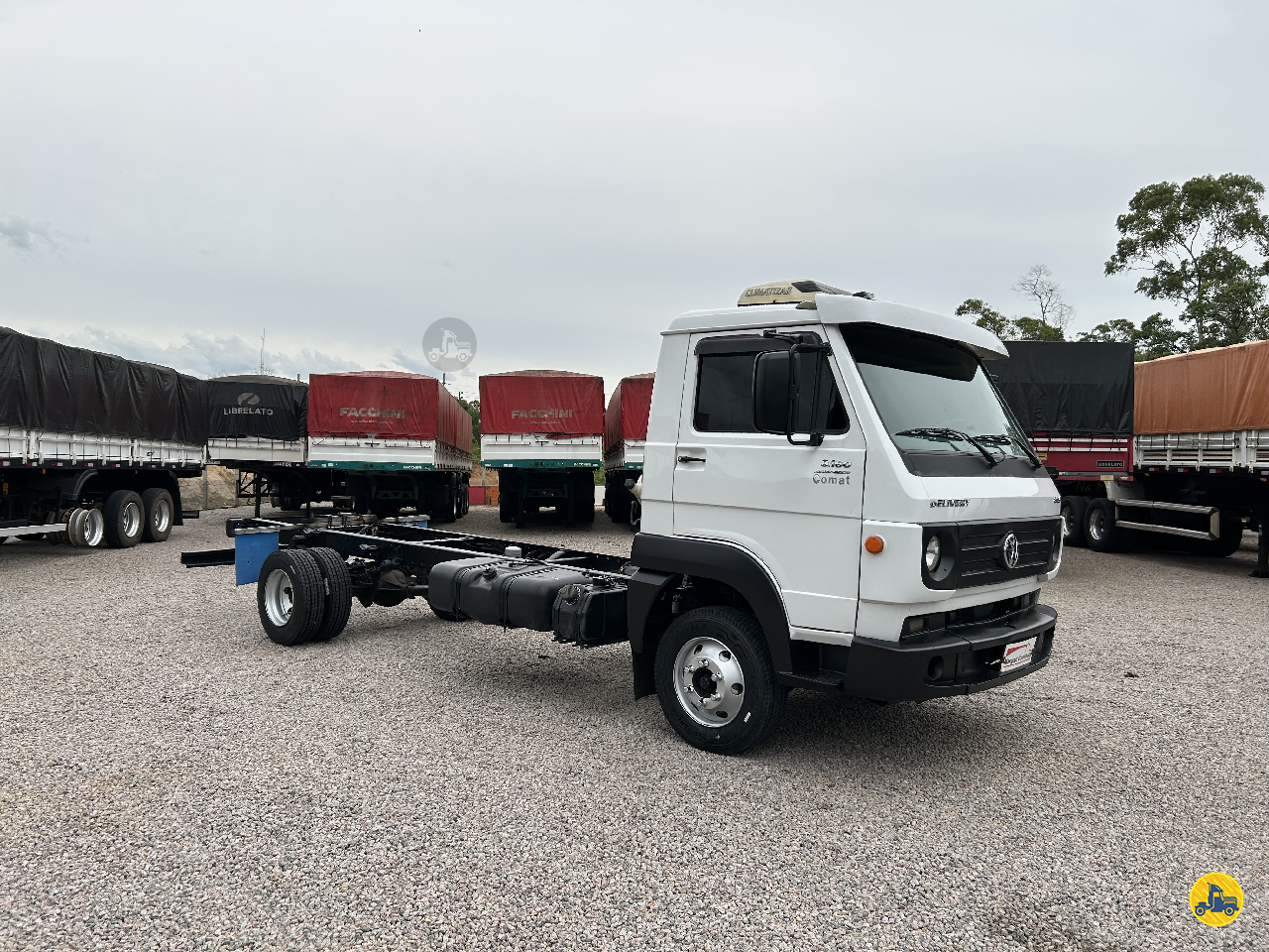 CAMINHAO VOLKSWAGEN VW 8160 Chassis 3/4 4x2 Margotti Caminhões TUBARAO SANTA CATARINA SC