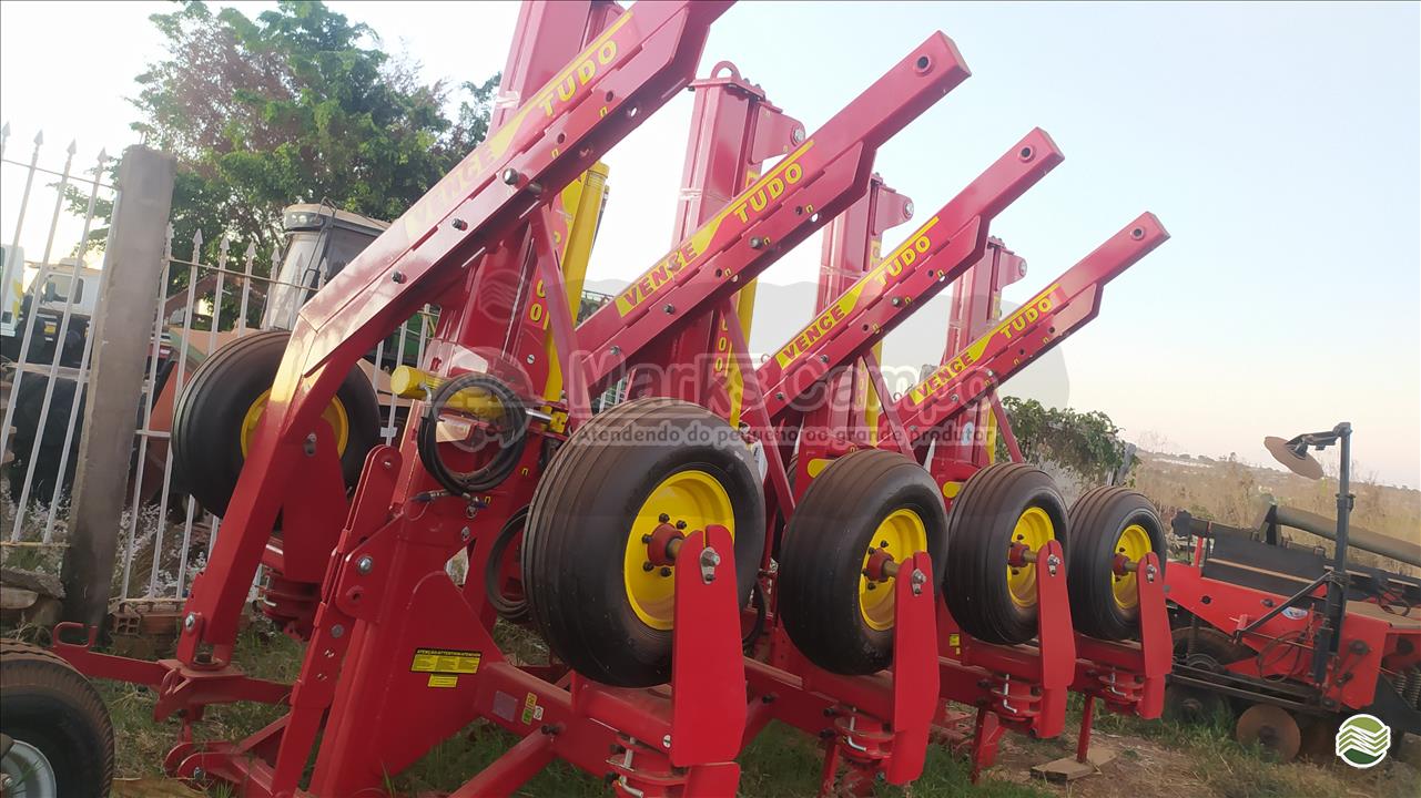 IMPLEMENTOS AGRICOLAS GUINCHO BIG BAG GUINCHO 2000 Kg Marks Campo FORMOSA GOIAS GO