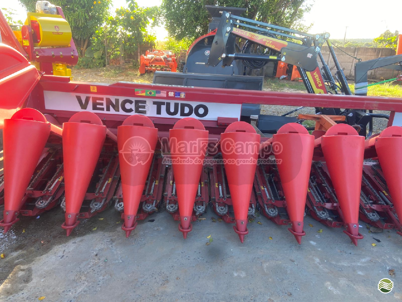 PLATAFORMA COLHEITADEIRA VENCE TUDO BOCUDA EAGLE Marks Campo FORMOSA GOIAS GO