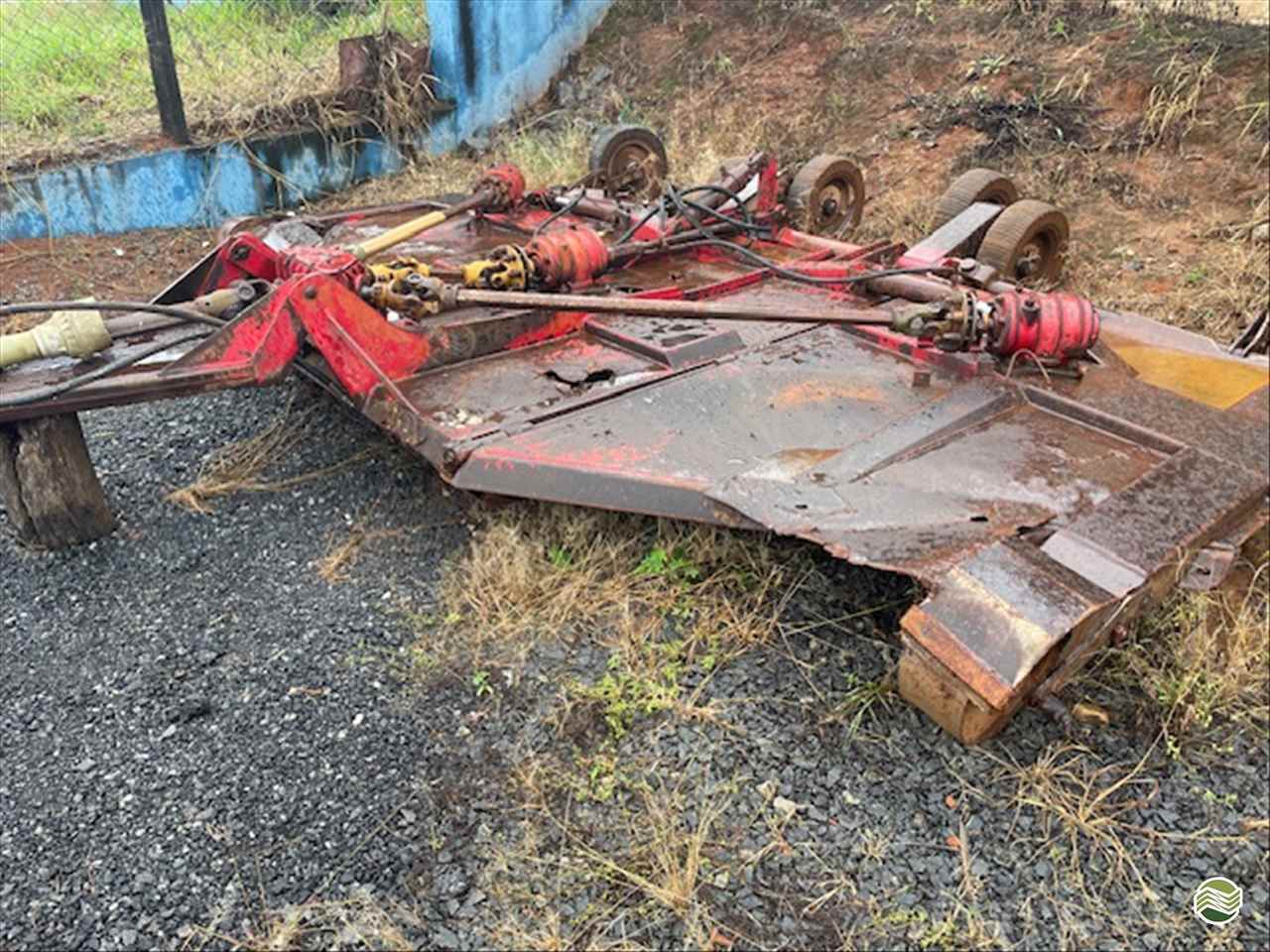IMPLEMENTOS AGRICOLAS ROCADEIRA ROCADEIRA TRIPLA Limeira Tratores LIMEIRA SÃO PAULO SP
