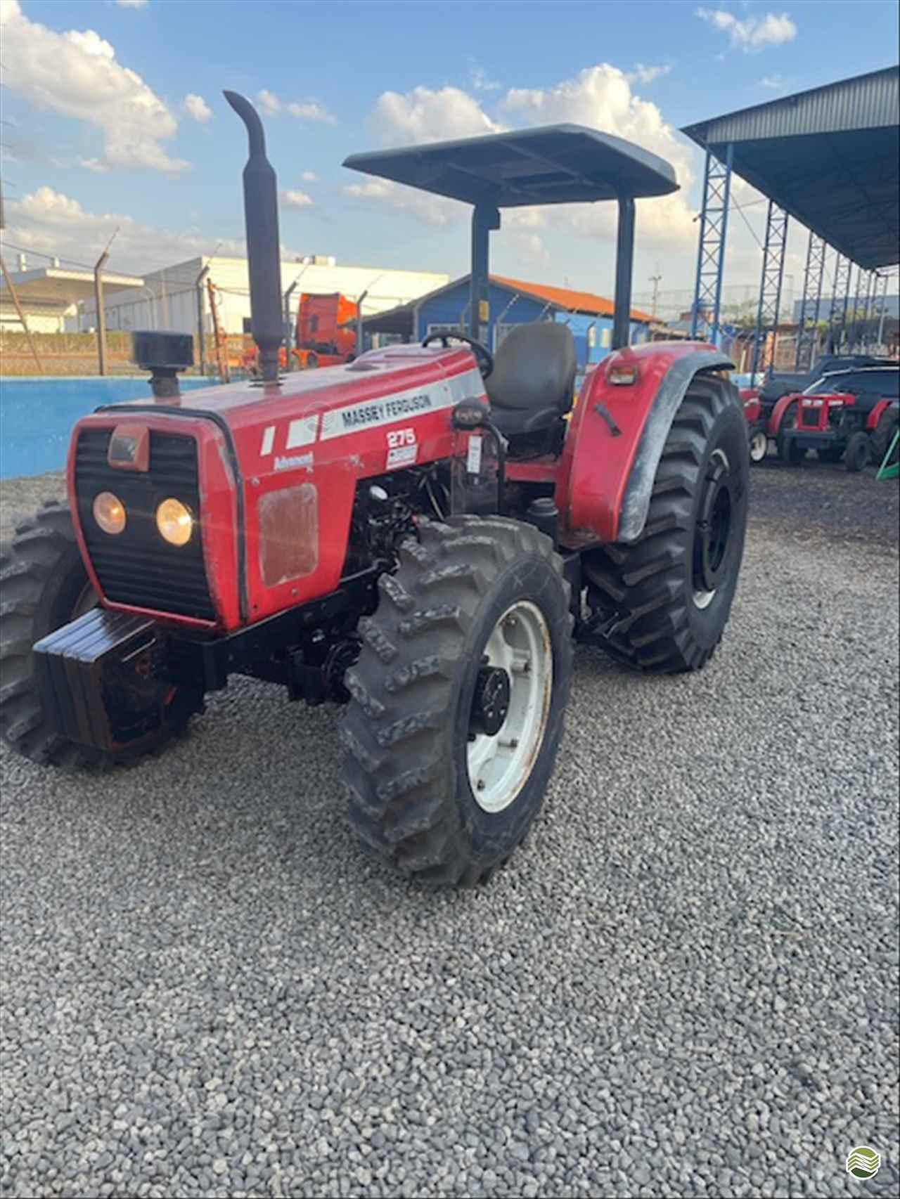 TRATOR MASSEY FERGUSON MF 275 Tração 4x4 Limeira Tratores LIMEIRA SÃO PAULO SP