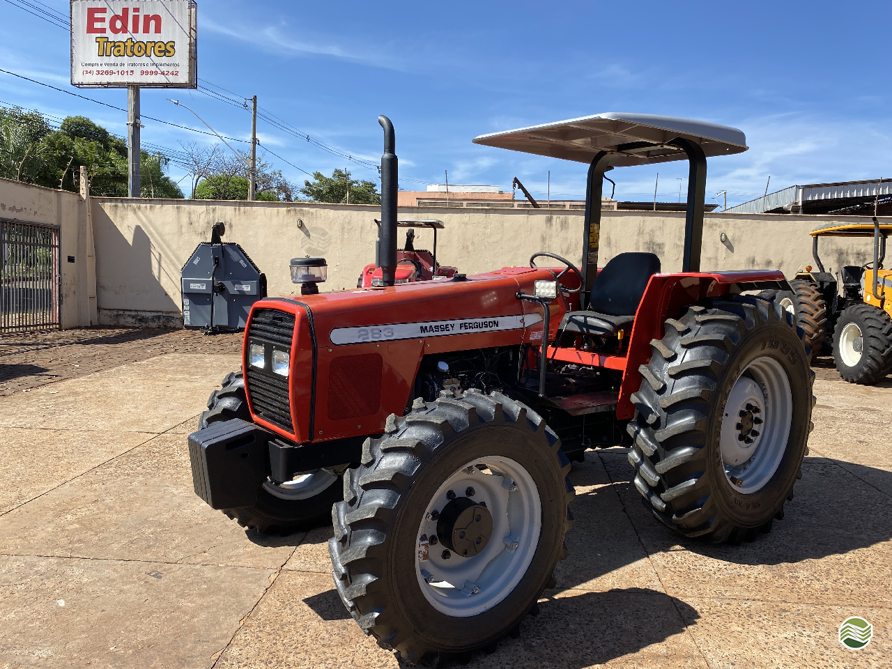 TRATOR MASSEY FERGUSON MF 283 Tração 4x4 Edin Tratores ITUIUTABA MINAS GERAIS MG