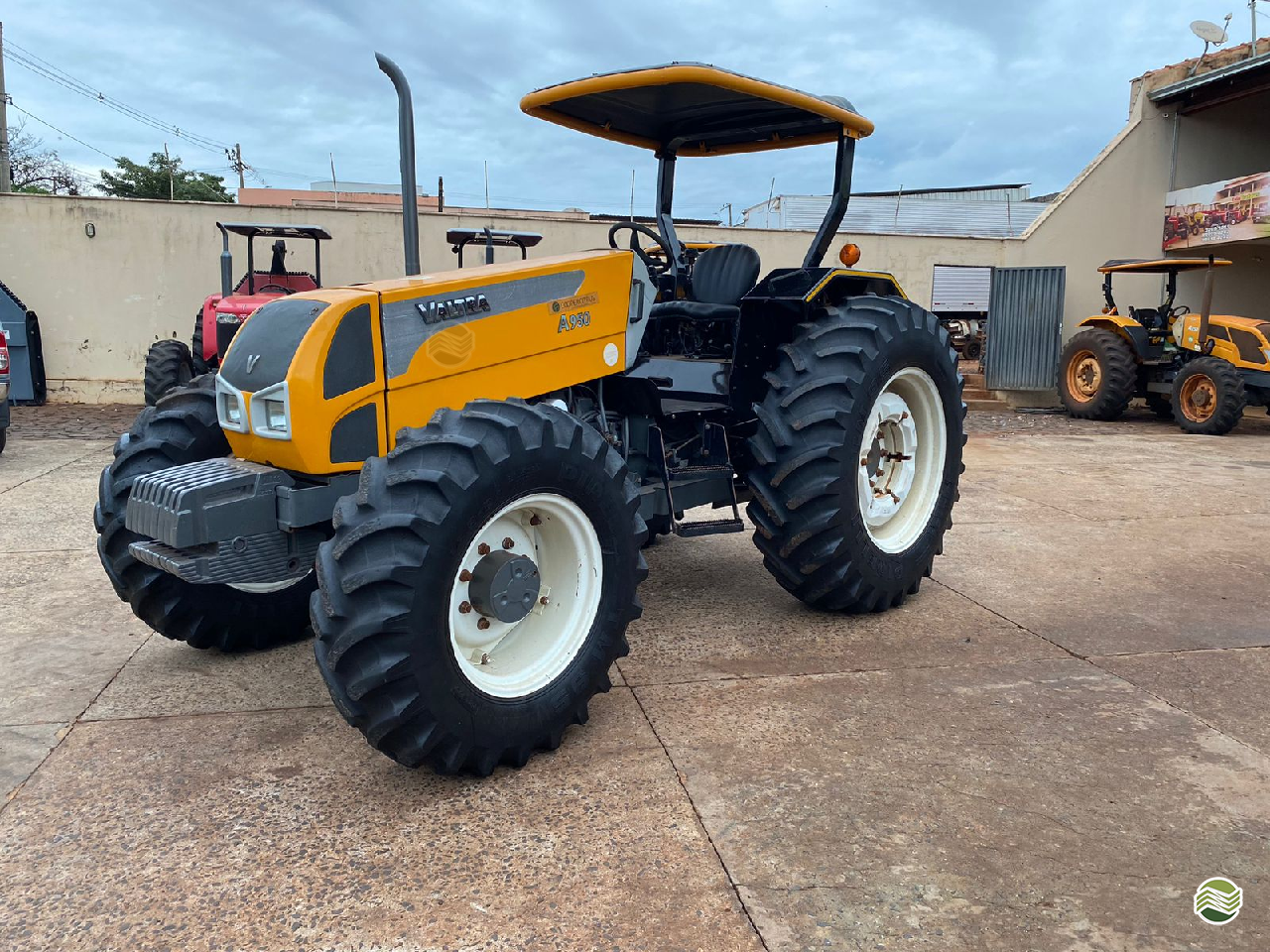 VALTRA A950 de Edin Tratores
