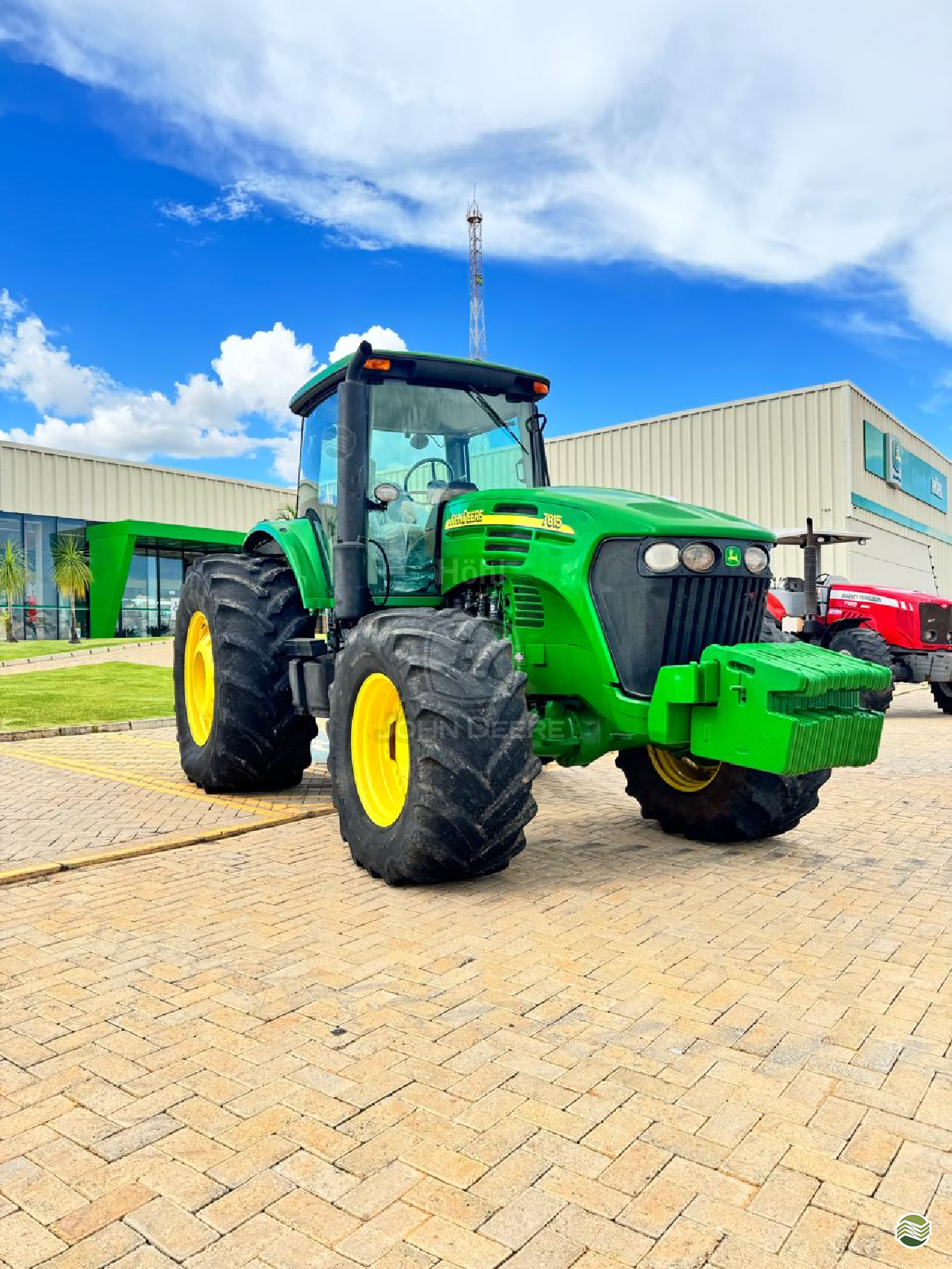 TRATOR JOHN DEERE JOHN DEERE 7815 Tração 4x4 Hohl Máquinas Agrícolas - John Deere GOIANIA GOIAS GO