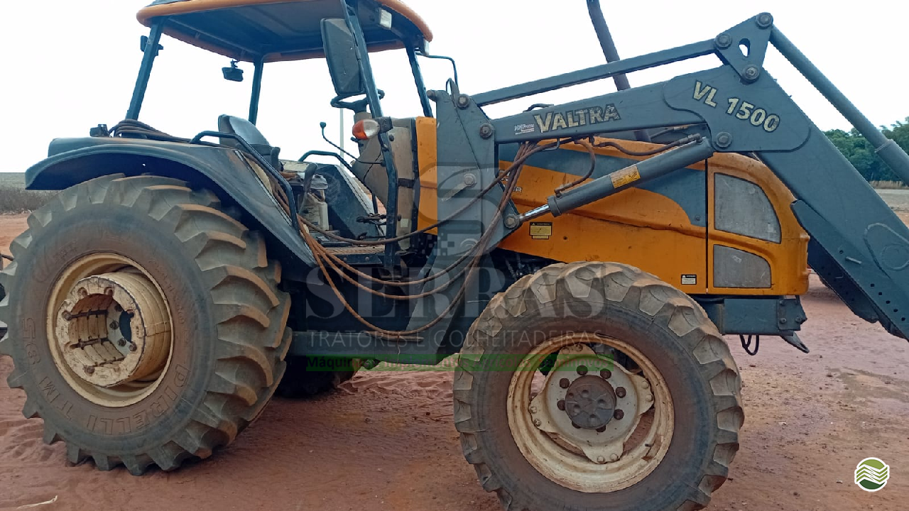 TRATOR VALTRA VALTRA BM 125 Tração 4x4 Serras Tratores TANGARA DA SERRA MATO GROSSO MT