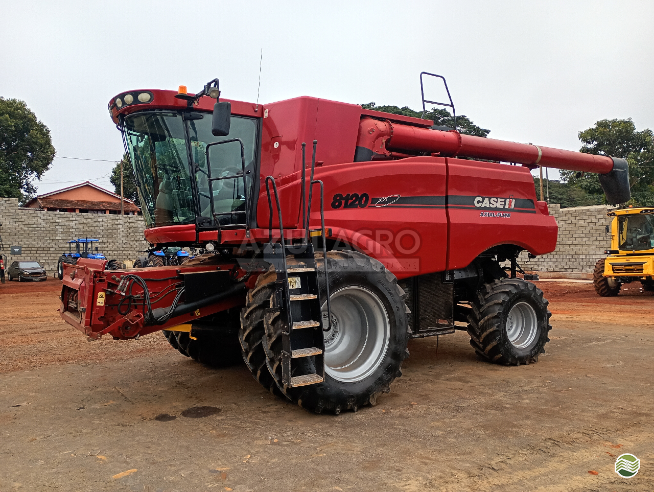 COLHEITADEIRA CASE CASE 8120 Azul Agro Máquinas e Equipamentos - New Holland JATAI GOIAS GO