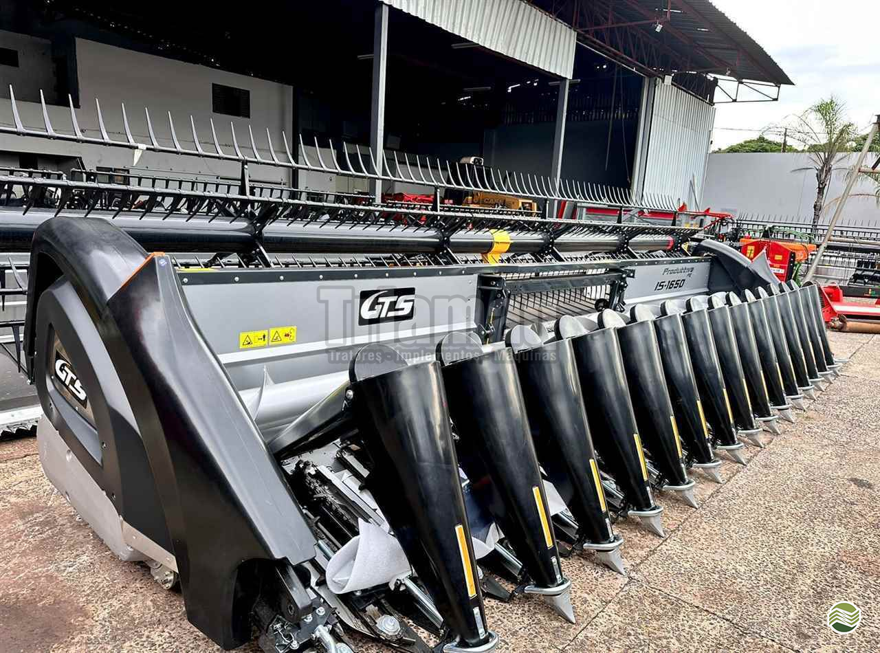 PLATAFORMA COLHEITADEIRA GTS PRODUTTIVA 1650 Triamaq Tratores UBERLANDIA MINAS GERAIS MG