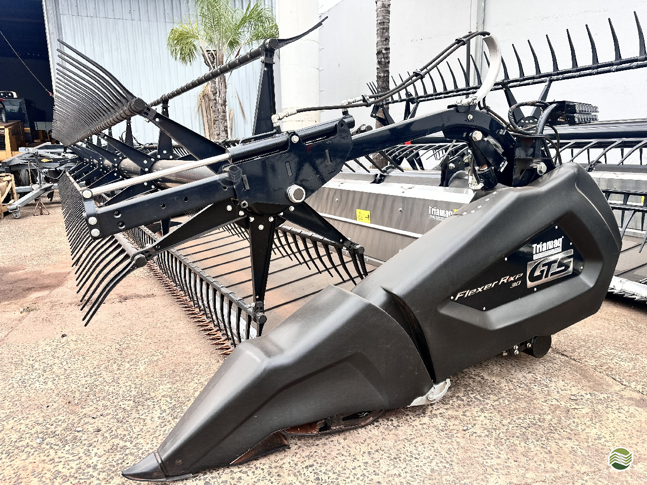 PLATAFORMA COLHEITADEIRA GTS FLEXER RXP 30 Triamaq Tratores UBERLANDIA MINAS GERAIS MG