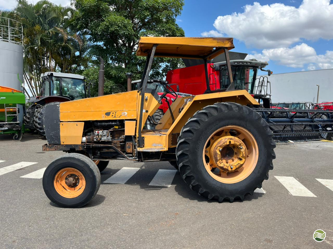 TRATOR VALMET VALMET 885 Tração 4x2 Redemaq - Massey PATOS DE MINAS MINAS GERAIS MG