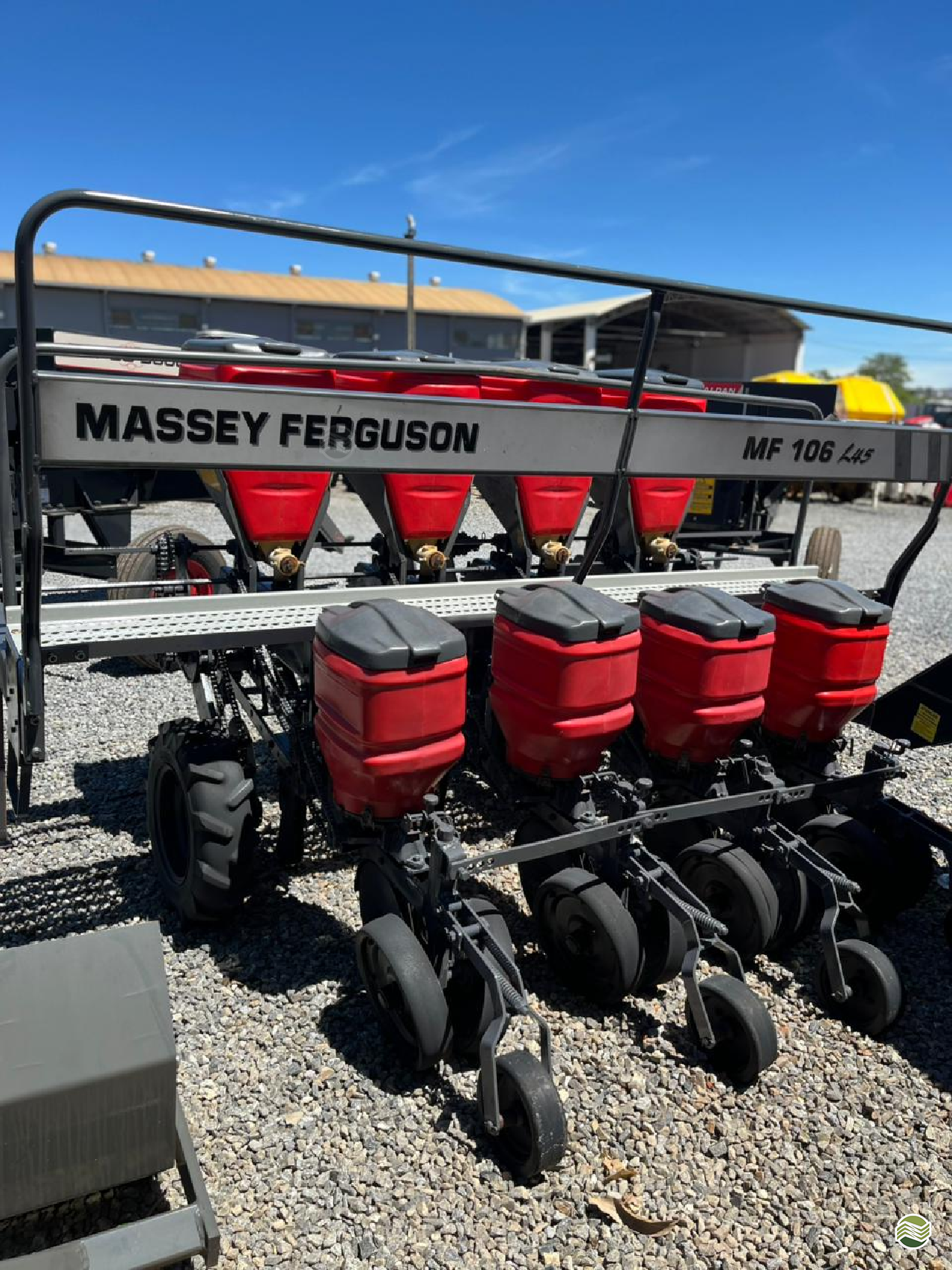 PLANTADEIRA MASSEY FERGUSON MF 106 Redemaq - Massey PATOS DE MINAS MINAS GERAIS MG