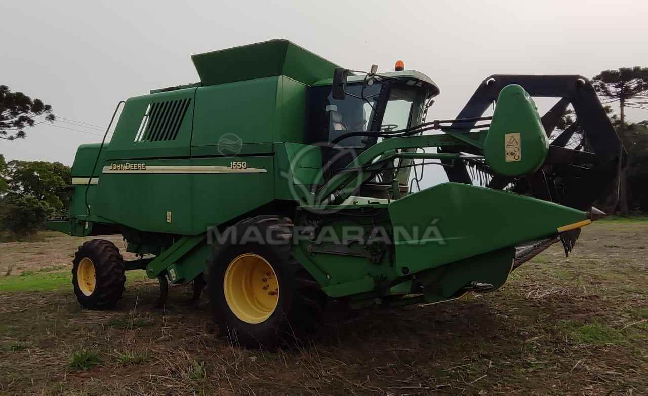 COLHEITADEIRA JOHN DEERE JOHN DEERE 1550 Magparaná - Massey IRATI PARANÁ PR