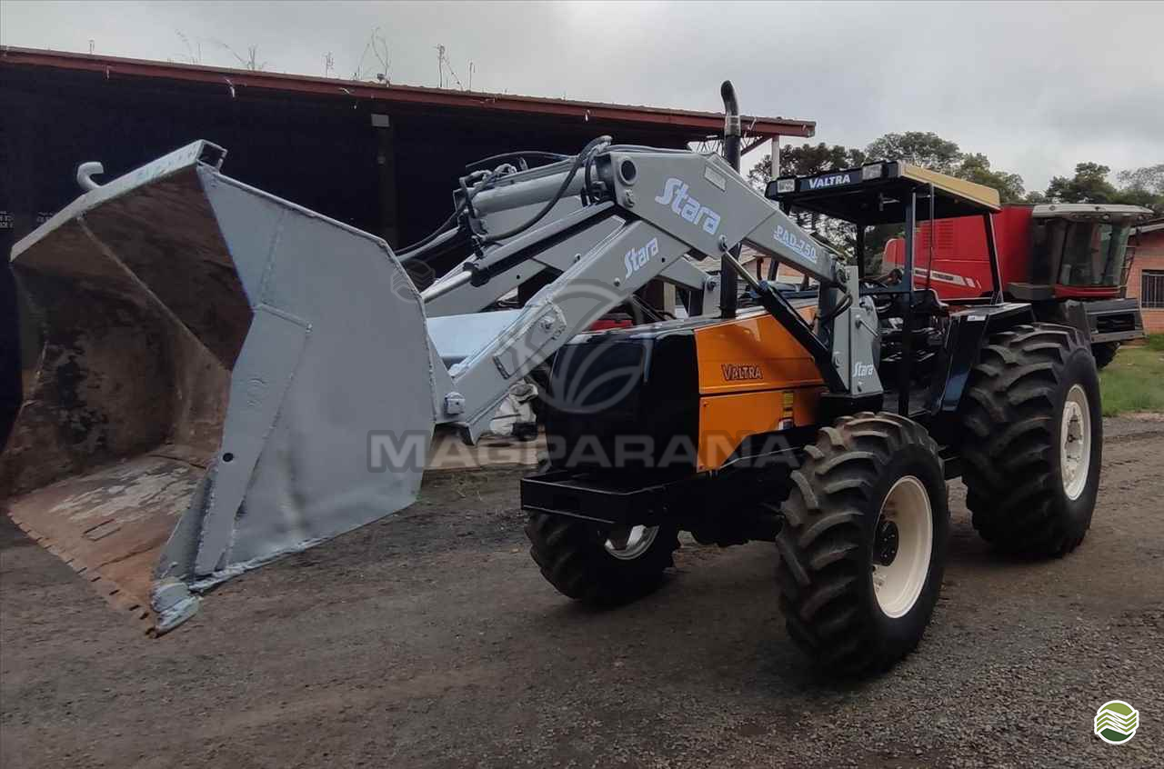 VALTRA 985 de Magparaná - Massey