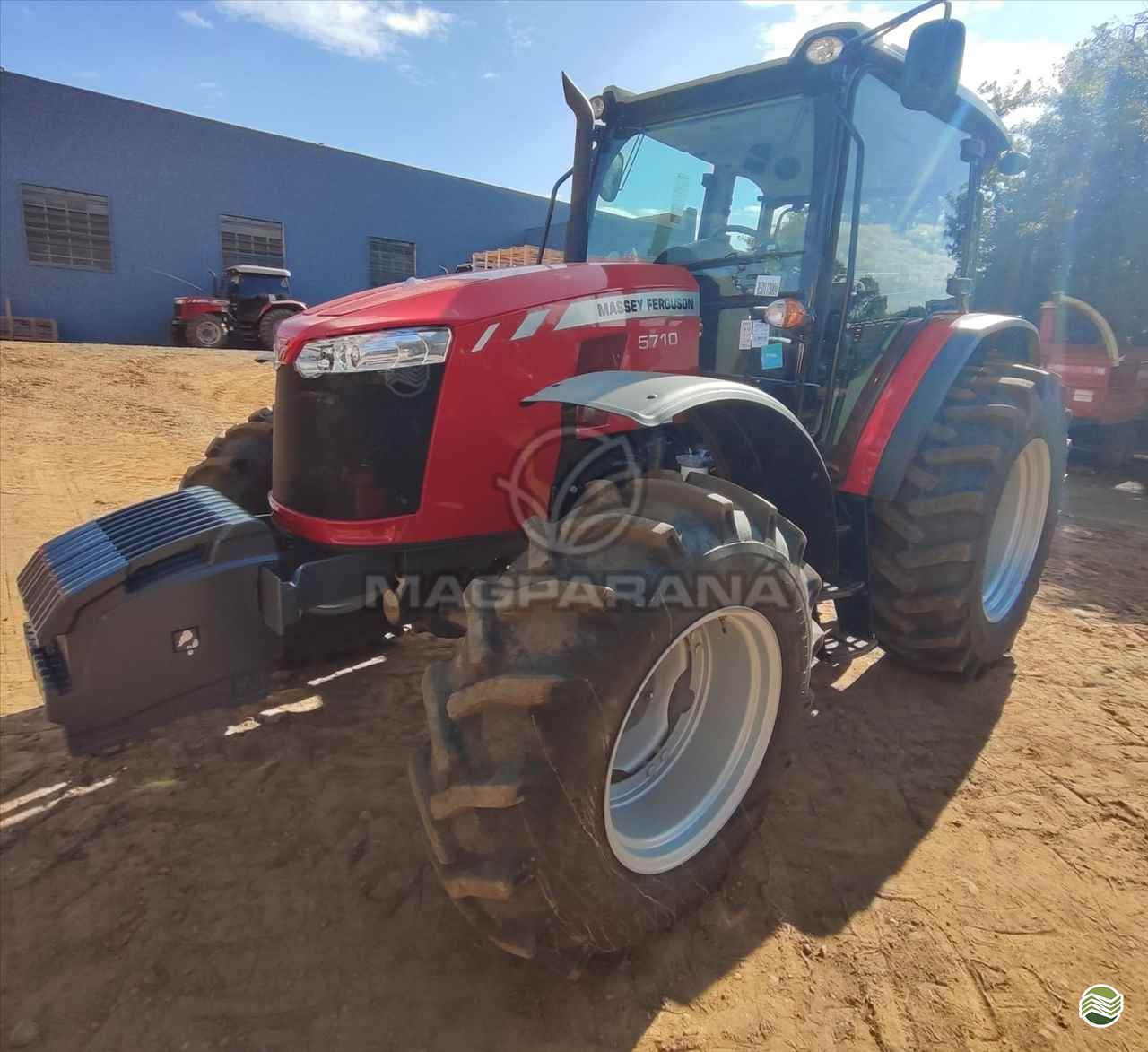 TRATOR MASSEY FERGUSON MF 5710 Tração 4x4 Magparaná - Massey IRATI PARANÁ PR