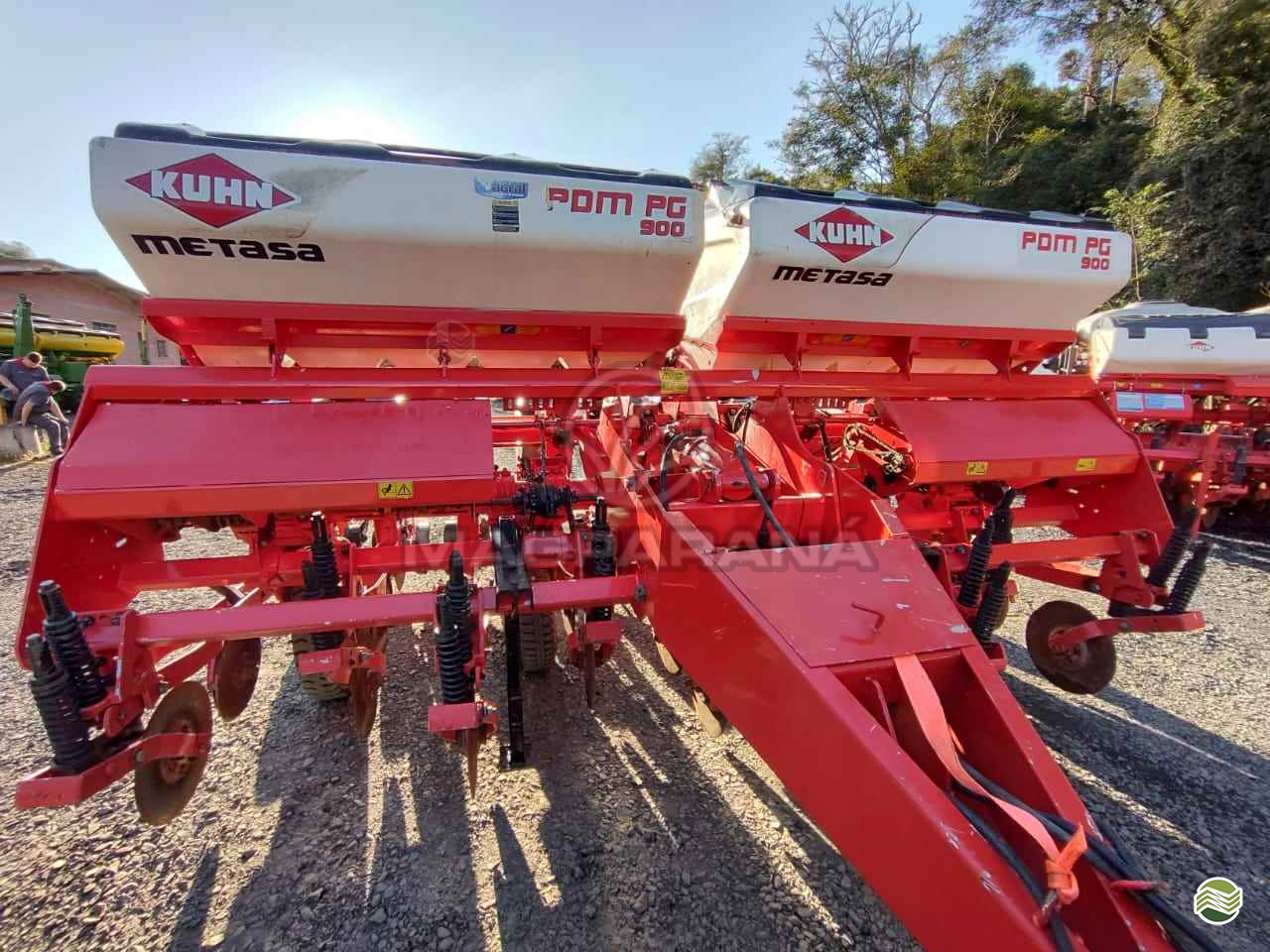 PLANTADEIRA KUHN PG 900 Magparaná - Massey IRATI PARANÁ PR