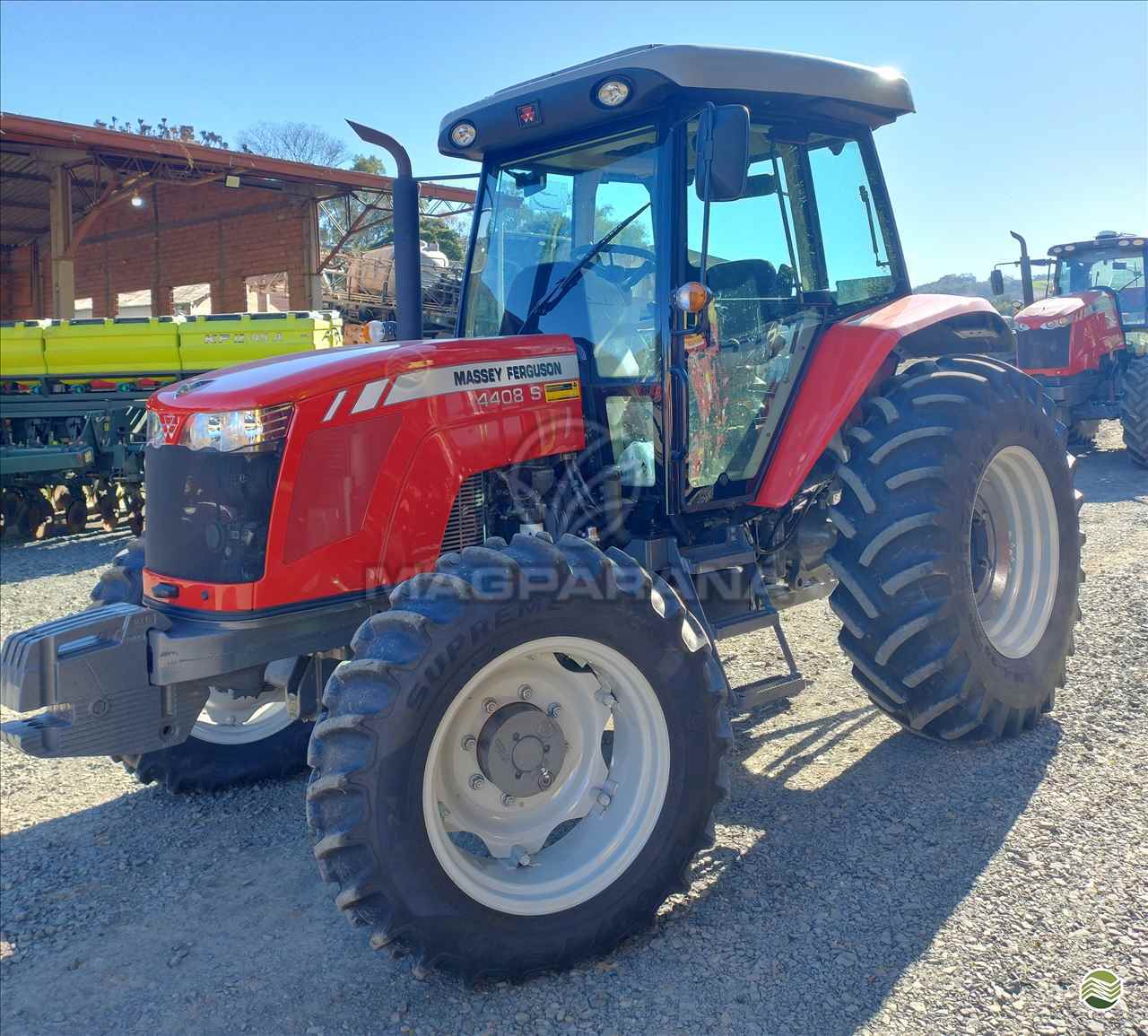 TRATOR MASSEY FERGUSON MF 4408 Tração 4x4 Magparaná - Massey IRATI PARANÁ PR