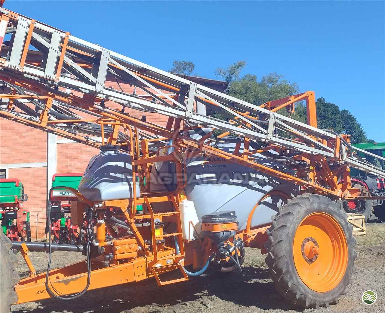 PULVERIZADOR JACTO ADVANCE 3000 AM24 Arrasto Magparaná - Massey IRATI PARANÁ PR