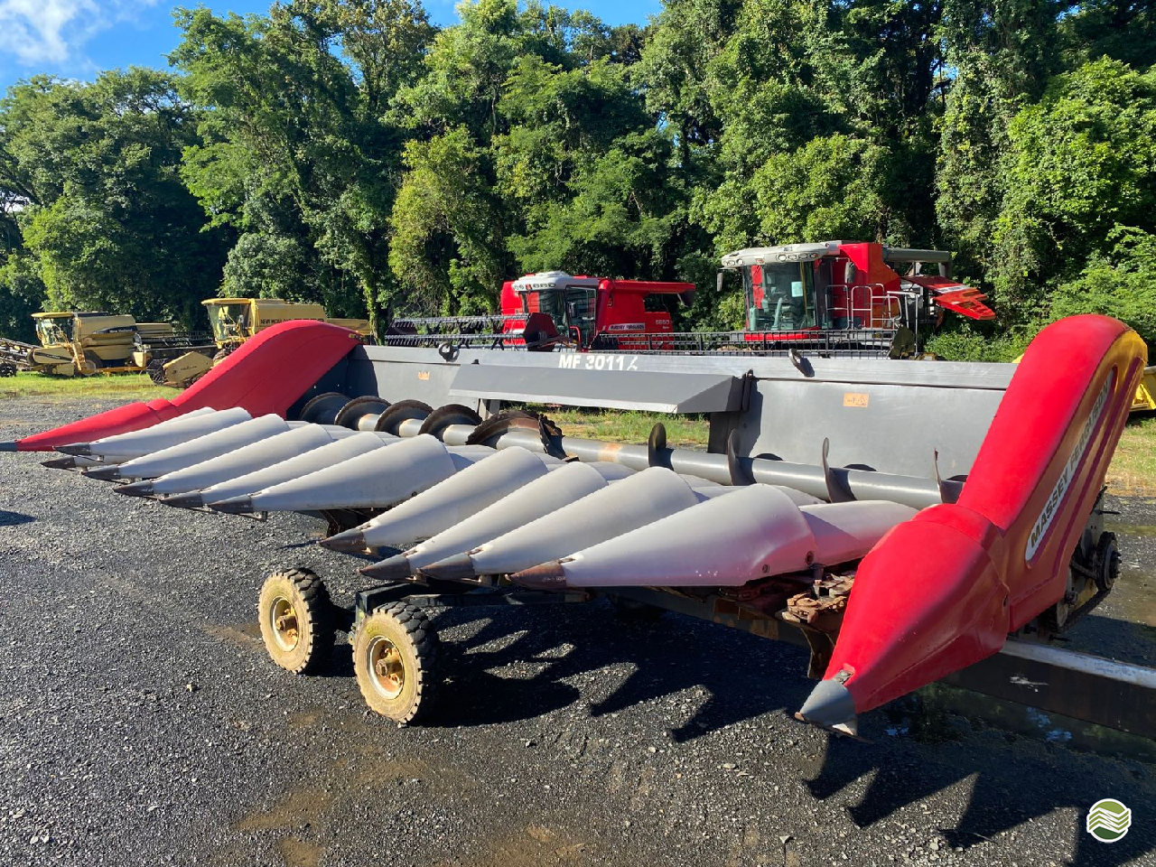 IMPLEMENTOS AGRICOLAS DIVERSOS DIVERSOS Magparaná - Massey IRATI PARANÁ PR