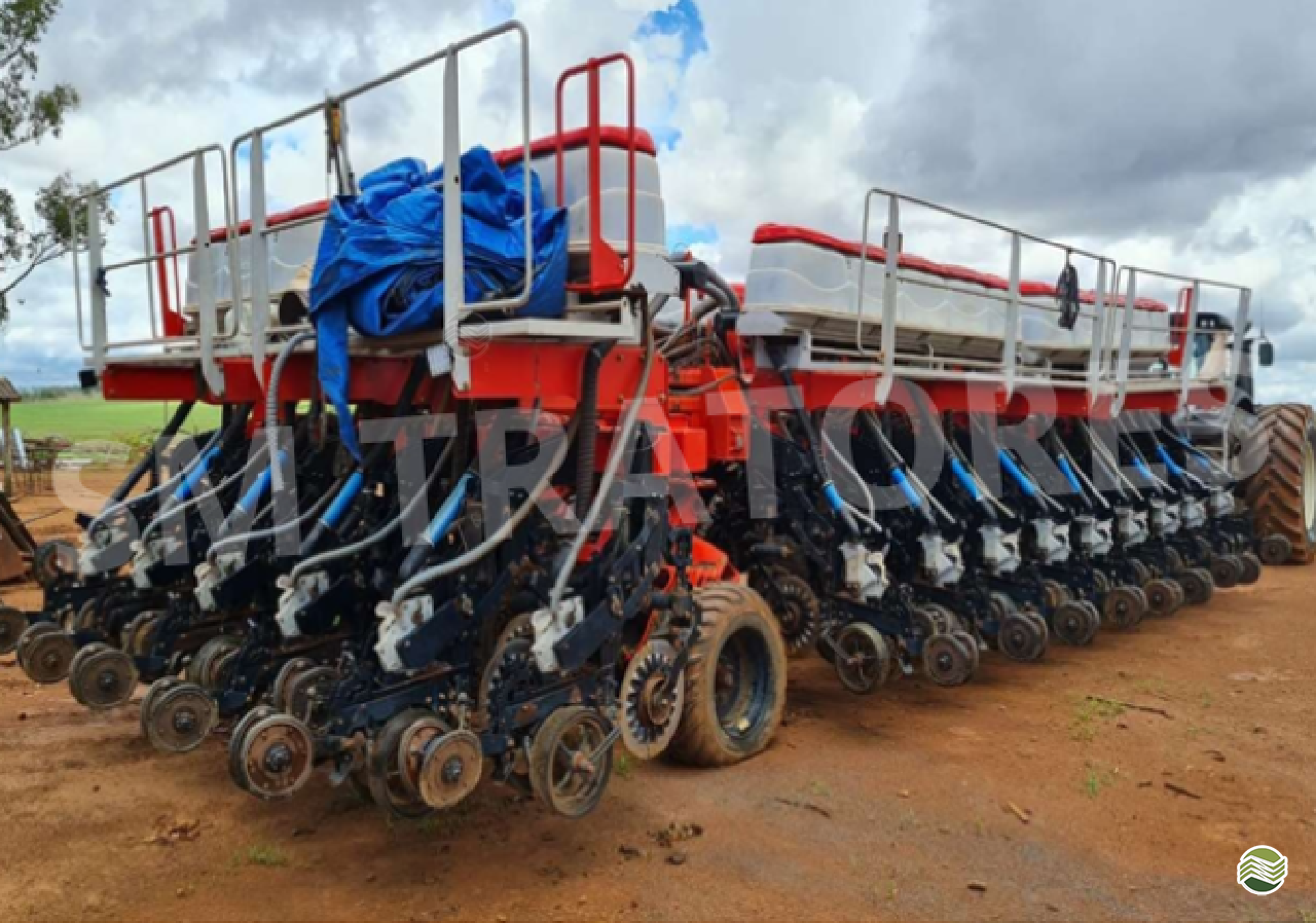 PLANTADEIRA JUMIL JM 8090 PD TERRA SM Tratores - Massey - Matriz FORMOSA GOIAS GO
