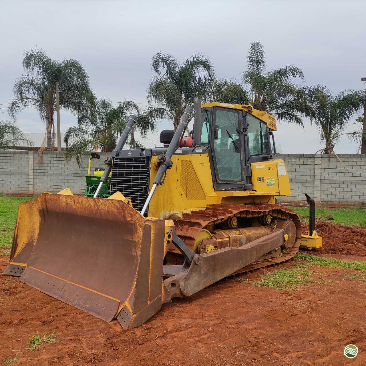 TRATOR ESTEIRA JOHN DEERE 850J-II Terraverde Rental - SP CASA BRANCA SÃO PAULO SP