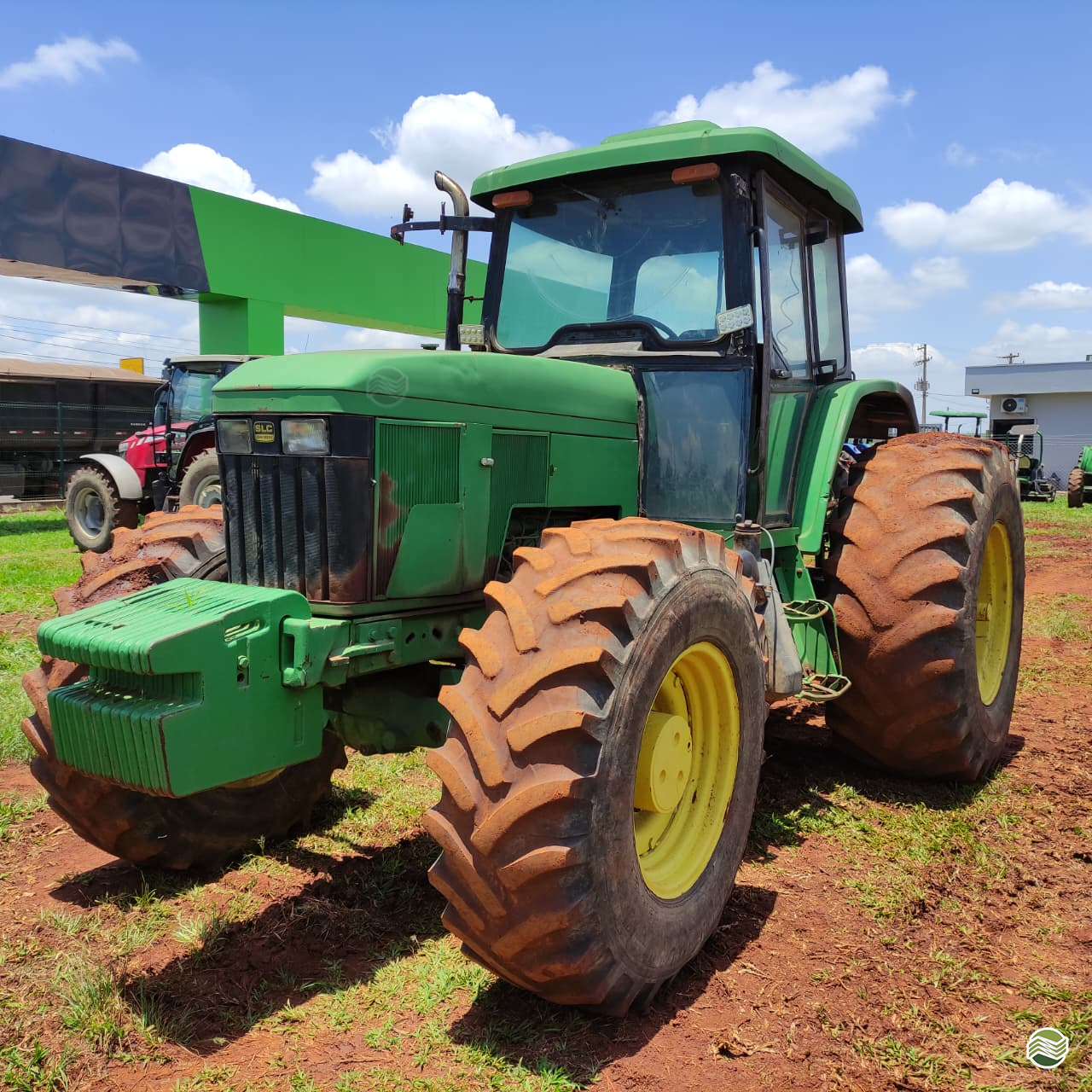 TRATOR JOHN DEERE JOHN DEERE 7500 Tração 4x4 Terraverde Rental - SP CASA BRANCA SÃO PAULO SP