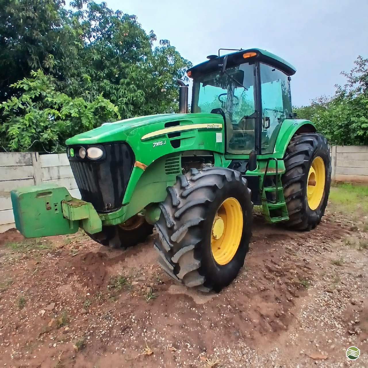 TRATOR JOHN DEERE JOHN DEERE 7185J Tração 4x4 Terraverde Rental - SP CASA BRANCA SÃO PAULO SP