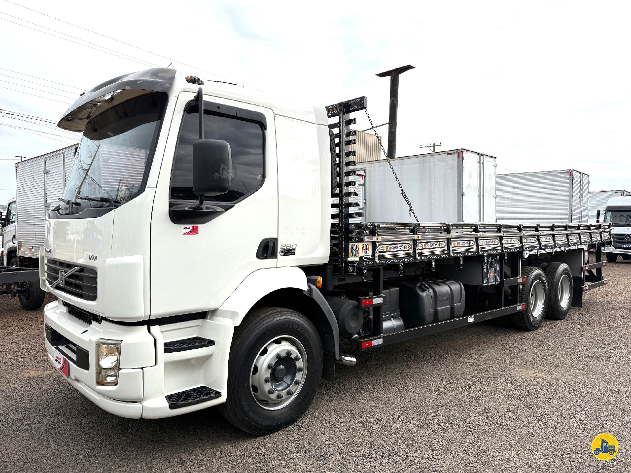 CAMINHAO VOLVO VOLVO VM 260 Carga Seca Truck 6x2 Jaime Caminhões RIBEIRAO PRETO SÃO PAULO SP