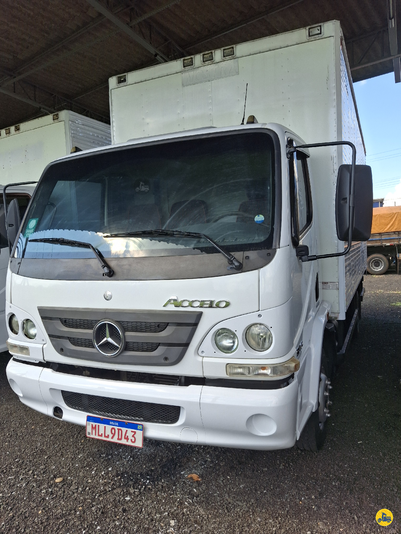 CAMINHAO MERCEDES-BENZ MB 815 Baú Furgão 3/4 4x2 J.M Guaçu Caminhões MOGI GUACU SÃO PAULO SP