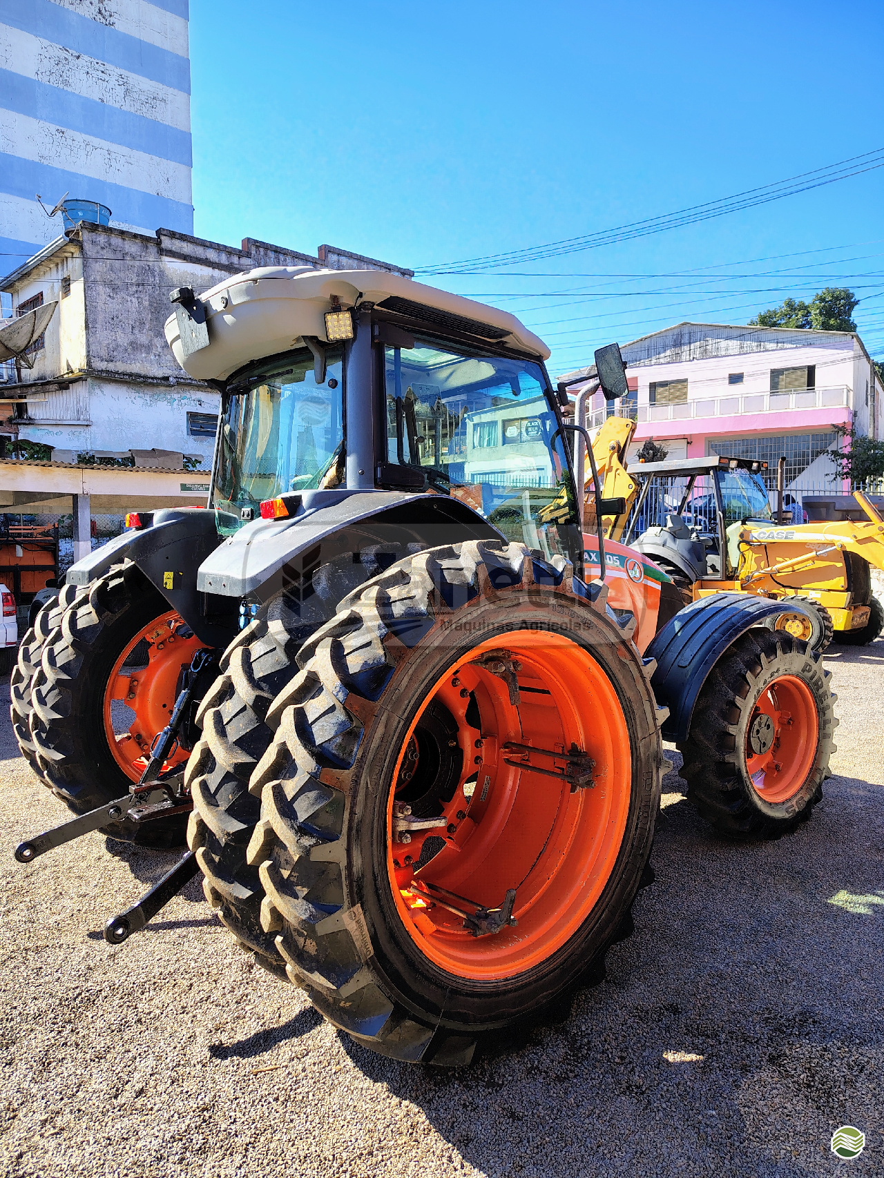 TRATOR STARA ST MAX 105 Tração 4x4 Zanetti Máquinas Agrícolas FREDERICO WESTPHALEN RIO GRANDE DO SUL RS