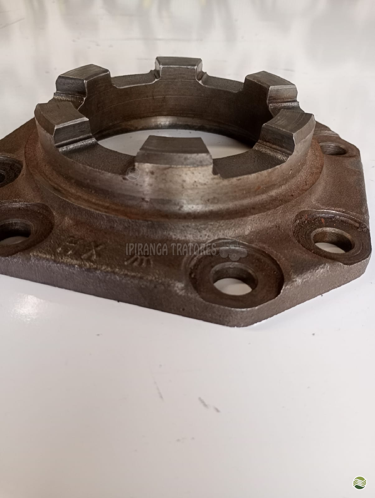 FLANGE DO BLOQUEIO MASSEY FERGUSON USADO 898712  