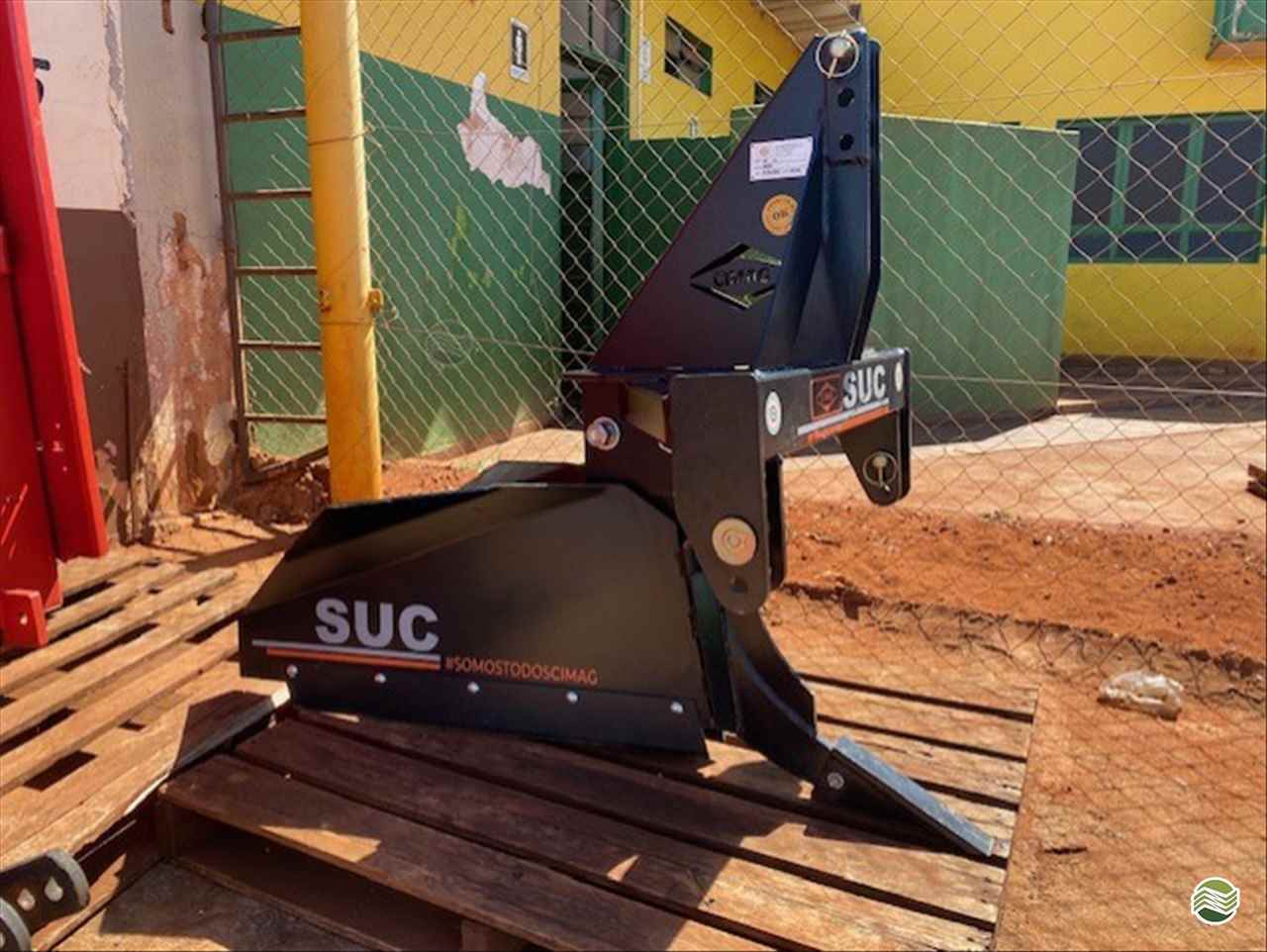 IMPLEMENTOS AGRICOLAS SULCADOR 1 LINHA Carlos Tratores SP GUAIRA SÃO PAULO SP