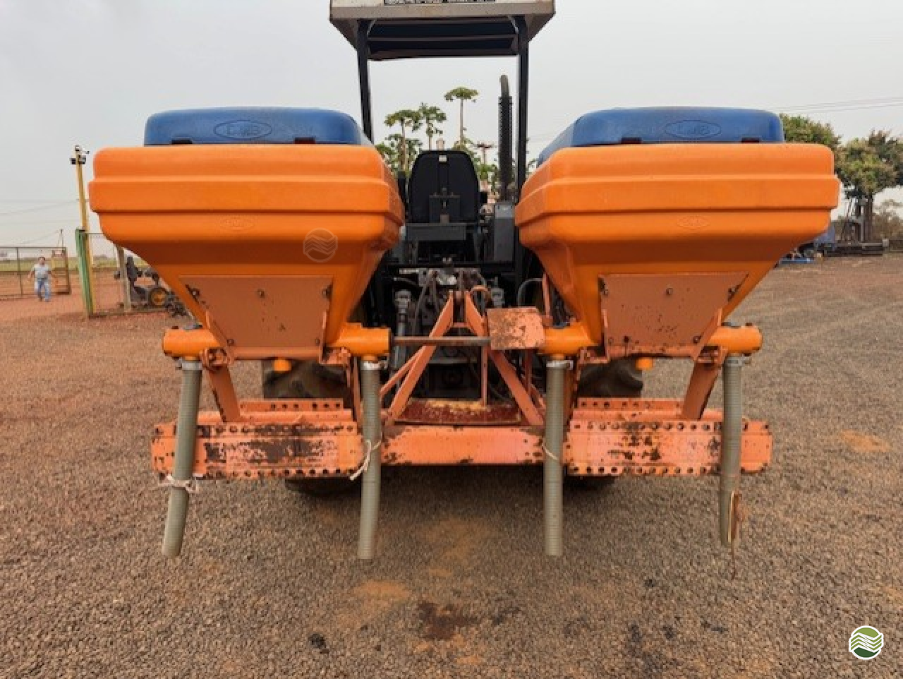 IMPLEMENTOS AGRICOLAS SULCADOR 2 LINHAS ADUBADOR Carlos Tratores SP GUAIRA SÃO PAULO SP