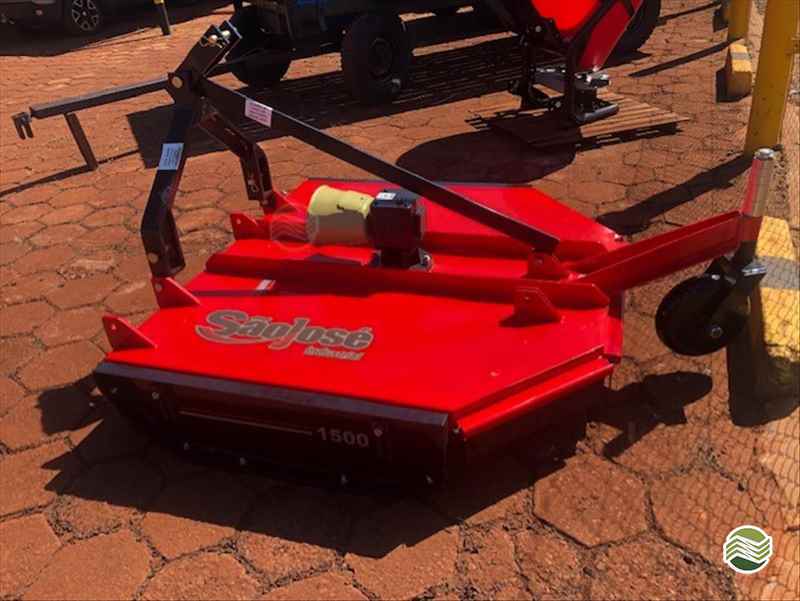 IMPLEMENTOS AGRICOLAS ROCADEIRA ROCADEIRA HIDRÁULICA Carlos Tratores SP GUAIRA SÃO PAULO SP