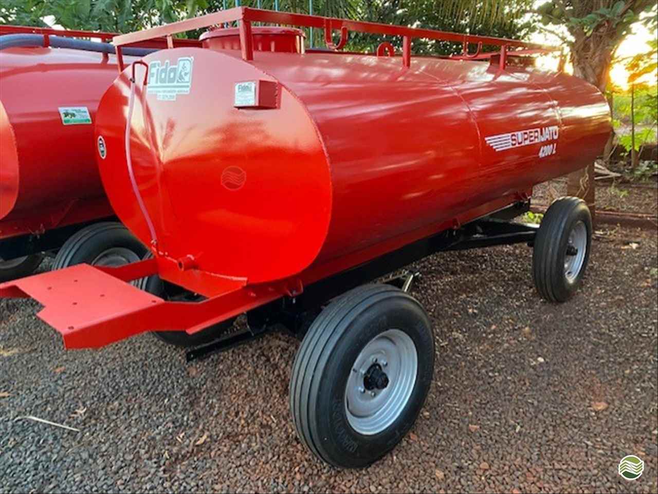 TANQUE 4500 LITROS de Carlos Tratores SP