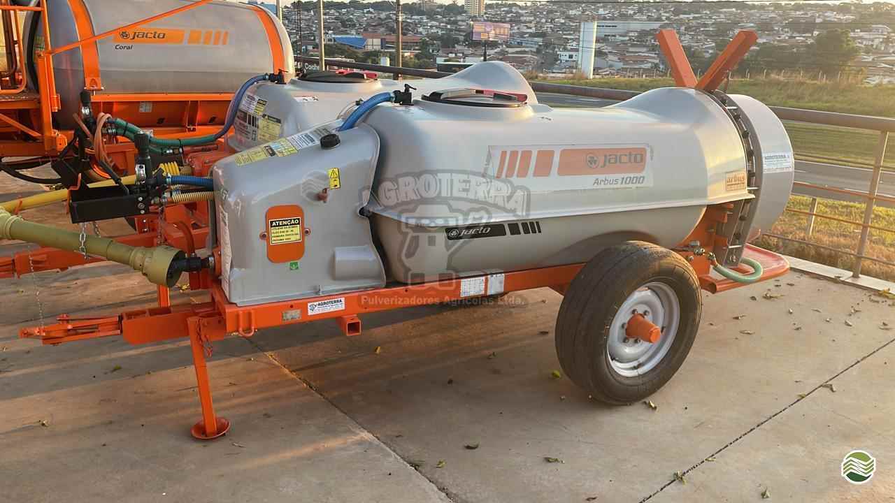 PULVERIZADOR JACTO ARBUS 1000 Arrasto Agroterra Pulverizadores ARARAS SÃO PAULO SP
