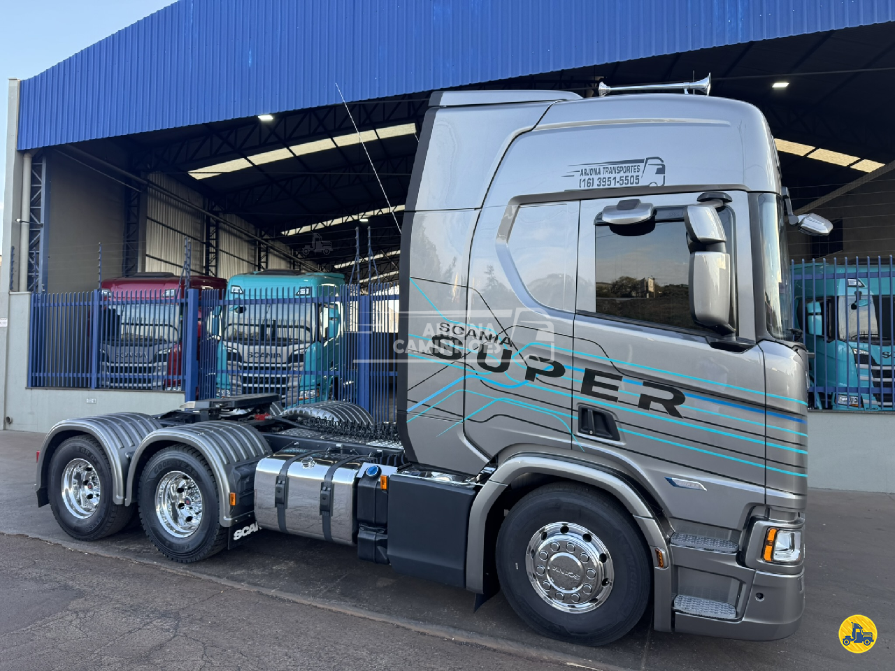 CAMINHAO SCANIA SCANIA R560 Cavalo Mecânico Cavalo 6x4 Arjona Caminhões CRAVINHOS SÃO PAULO SP
