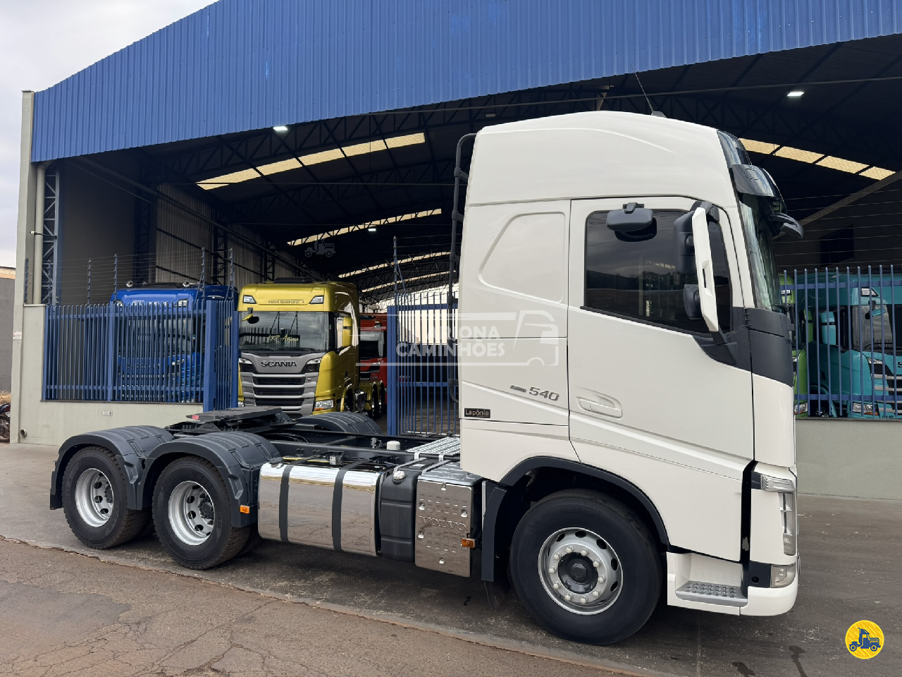 CAMINHAO VOLVO VOLVO FH 540 Cavalo Mecânico Cavalo 6x4 Arjona Caminhões CRAVINHOS SÃO PAULO SP